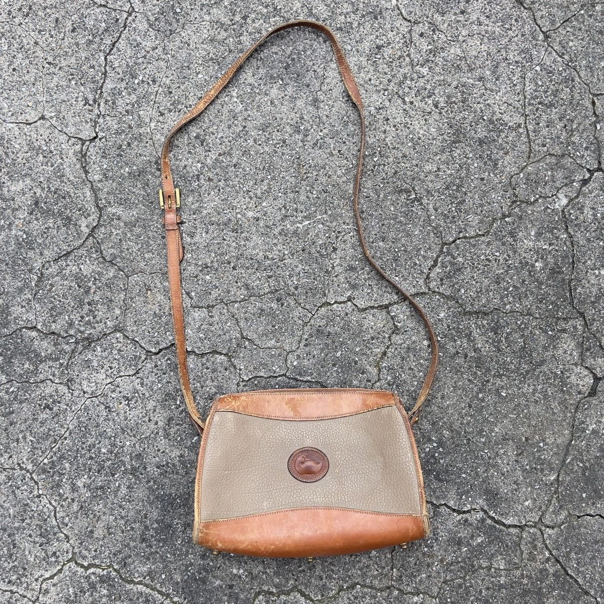 Dooney & Bourke Vintage 90s DOONEY & BURKE Leather Crossbody Bag Size ONE SIZE - 1 Thumbnail