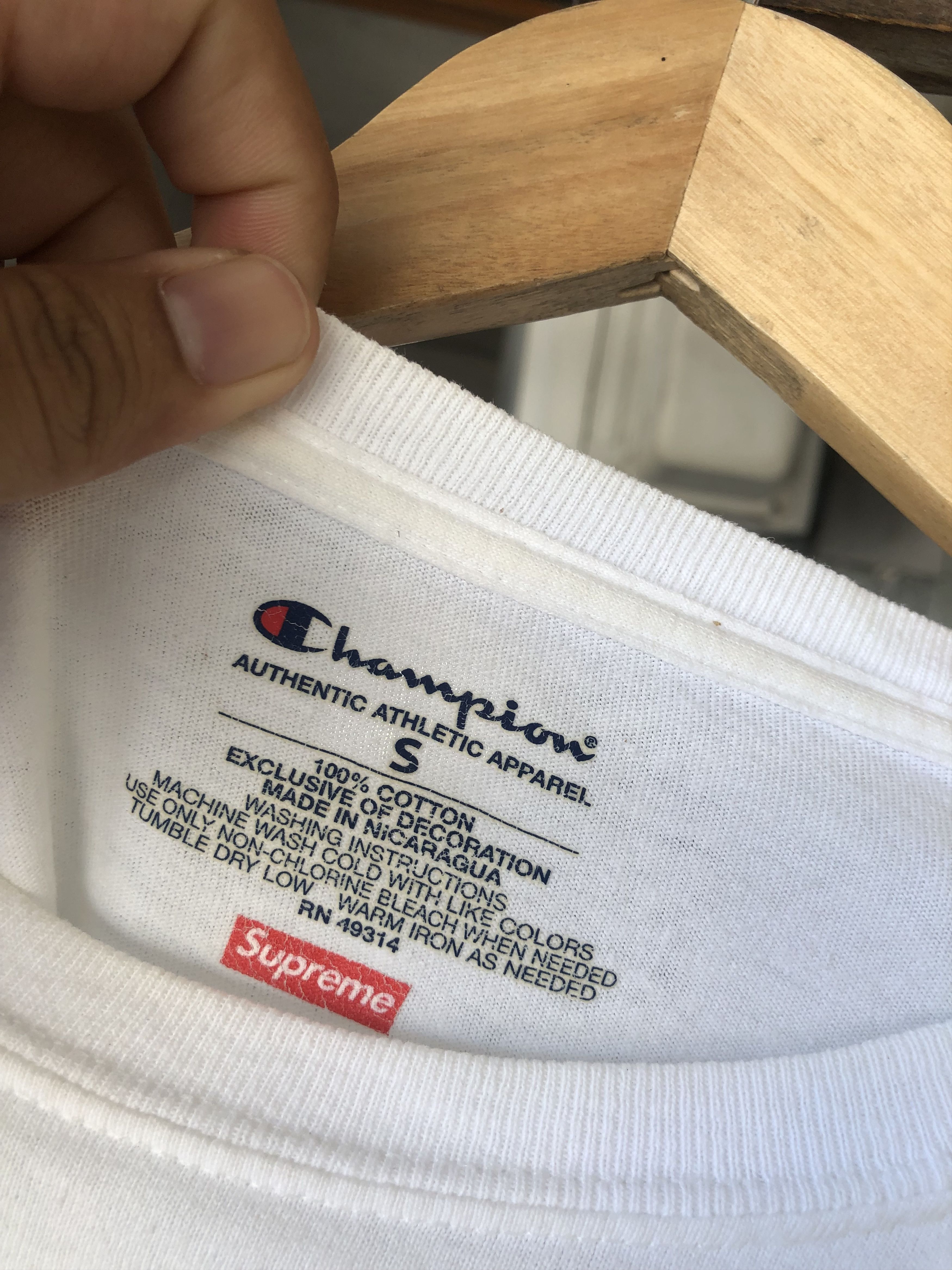 Champion × Supreme Rare🔥 Champion x Supreme Long Sleeve Tshirt Size US S / EU 44-46 / 1 - 10 Thumbnail