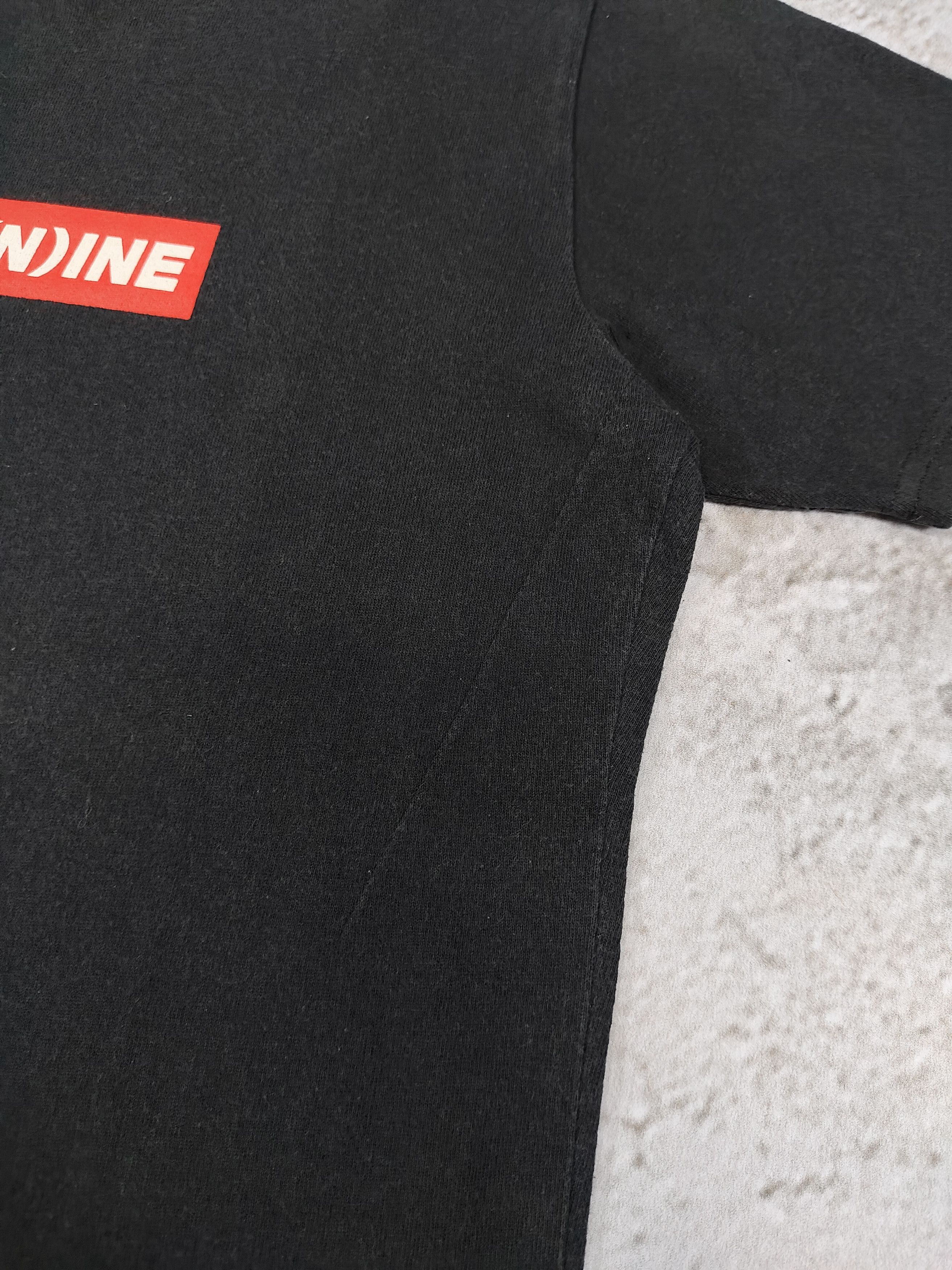 Number (N)ine 00s Number (N)ine 🇯🇵 Red Box Logo Graphic TShirt Size US M / EU 48-50 / 2 - 3 Thumbnail