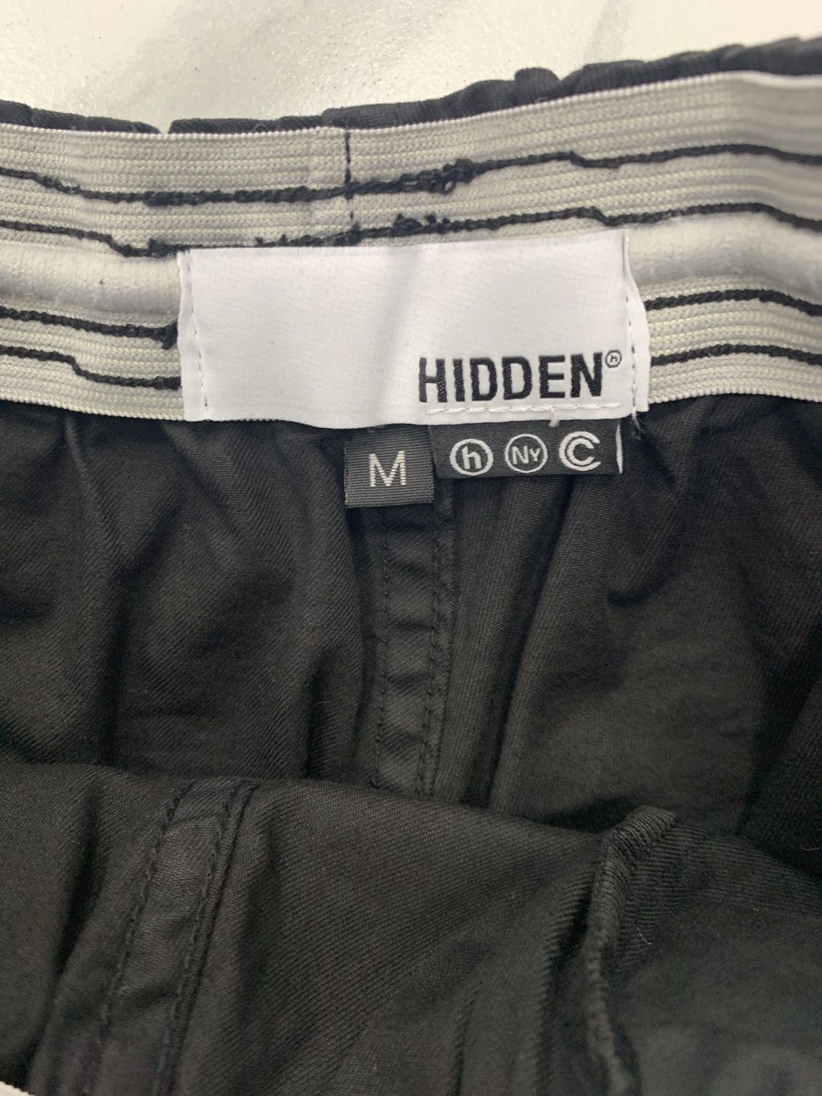 HIDDEN HIDDEN NY Flame Shorts “Black” Size US 30 / EU 46 - 4 Thumbnail