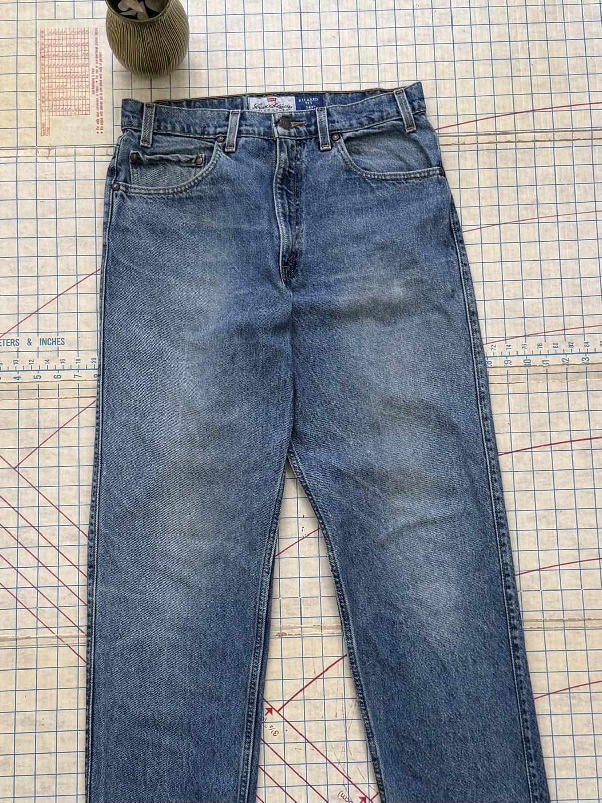 Levi's Vintage Levi’s 540 Relaxed Fit Y2K Vibes Jeans Size 32x32 Size US 32 / EU 48 - 2 Thumbnail
