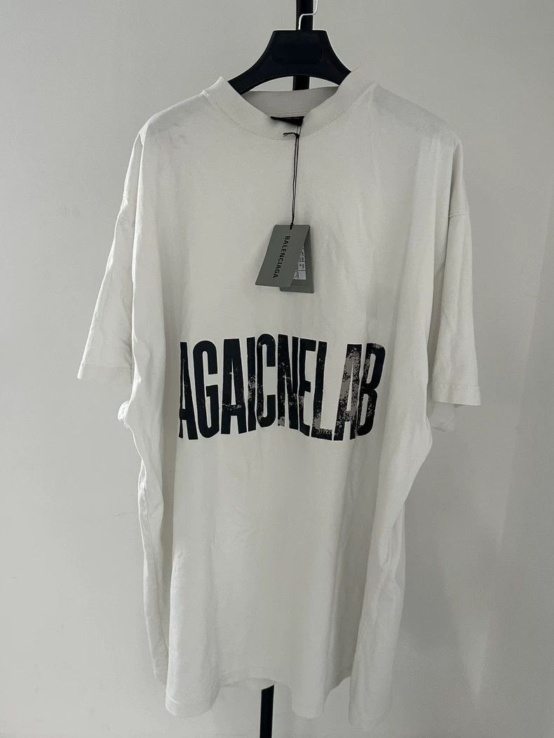 Balenciaga Balenciaga size 4 Reverse letter short sleeve Size US M / EU 48-50 / 2 - 1 Thumbnail