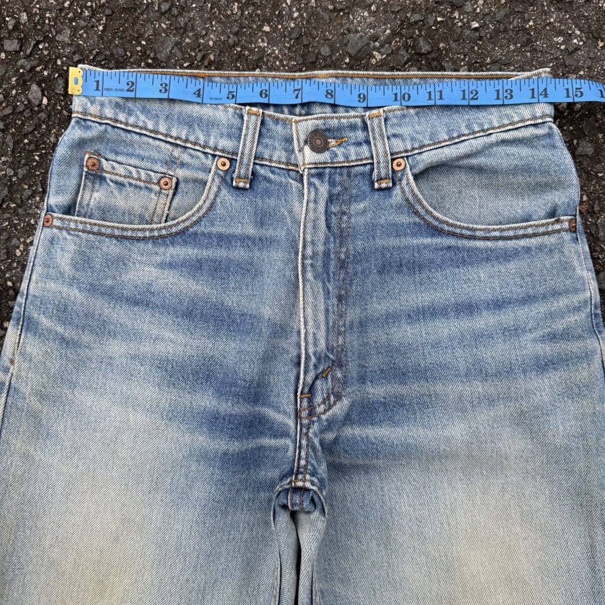 Levi's Vintage Clothing VINTAGE LEVI'S 525 LIGHT WASH FADED DENIM JEANS Size US 29 - 5 Thumbnail