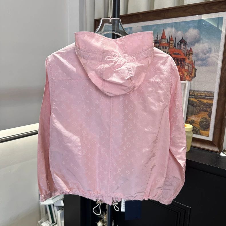 Louis Vuitton Louis Vuitton Full print hooded drawstring jacket Size XXS / US 00 / IT 34 - 2 Thumbnail