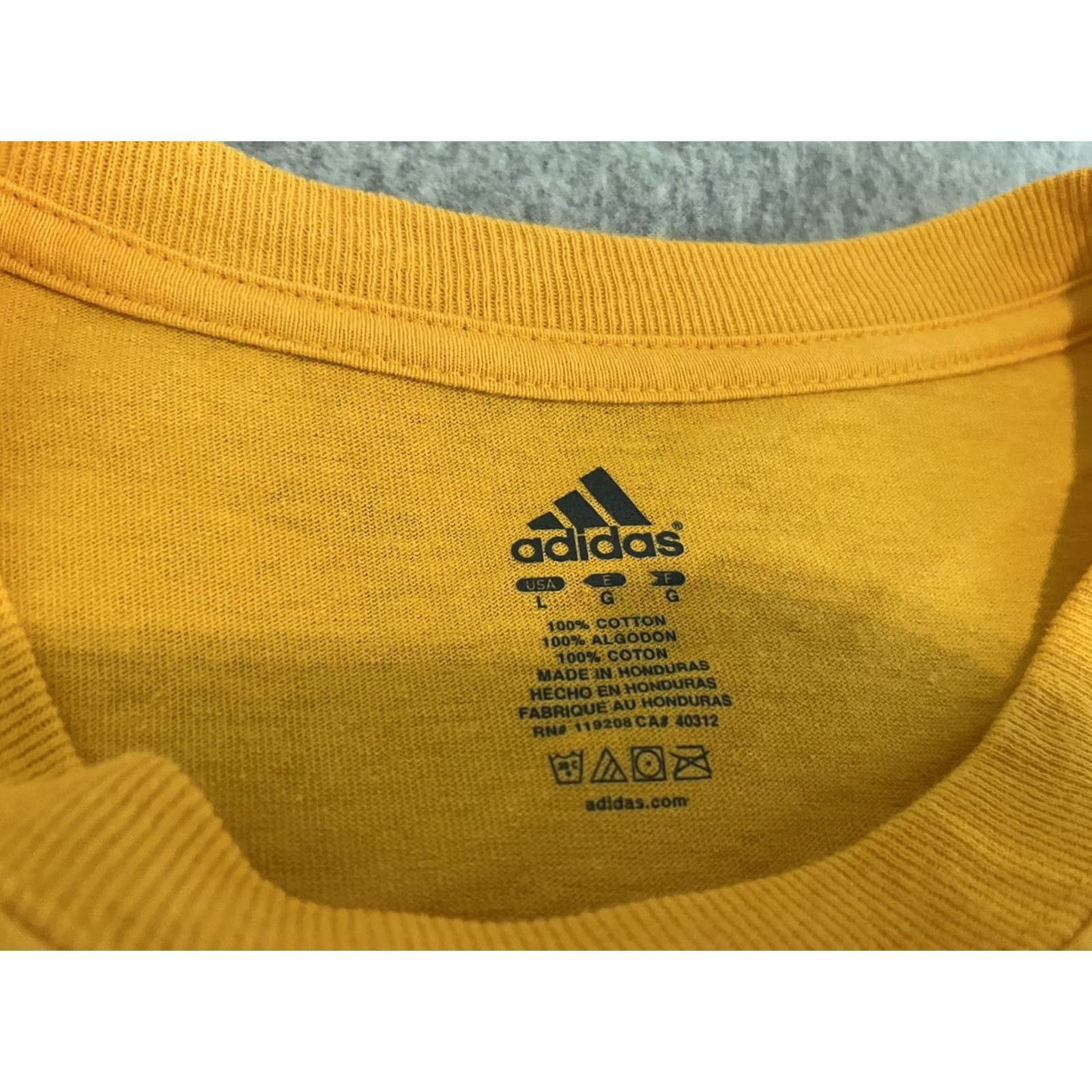 Adidas Adidas Shirt Los Angeles Lakers Beat the Heat Mens Large T-Shirt Short Sleeve Yellow Cotton Size US L / EU 52-54 / 3 - 3 Thumbnail