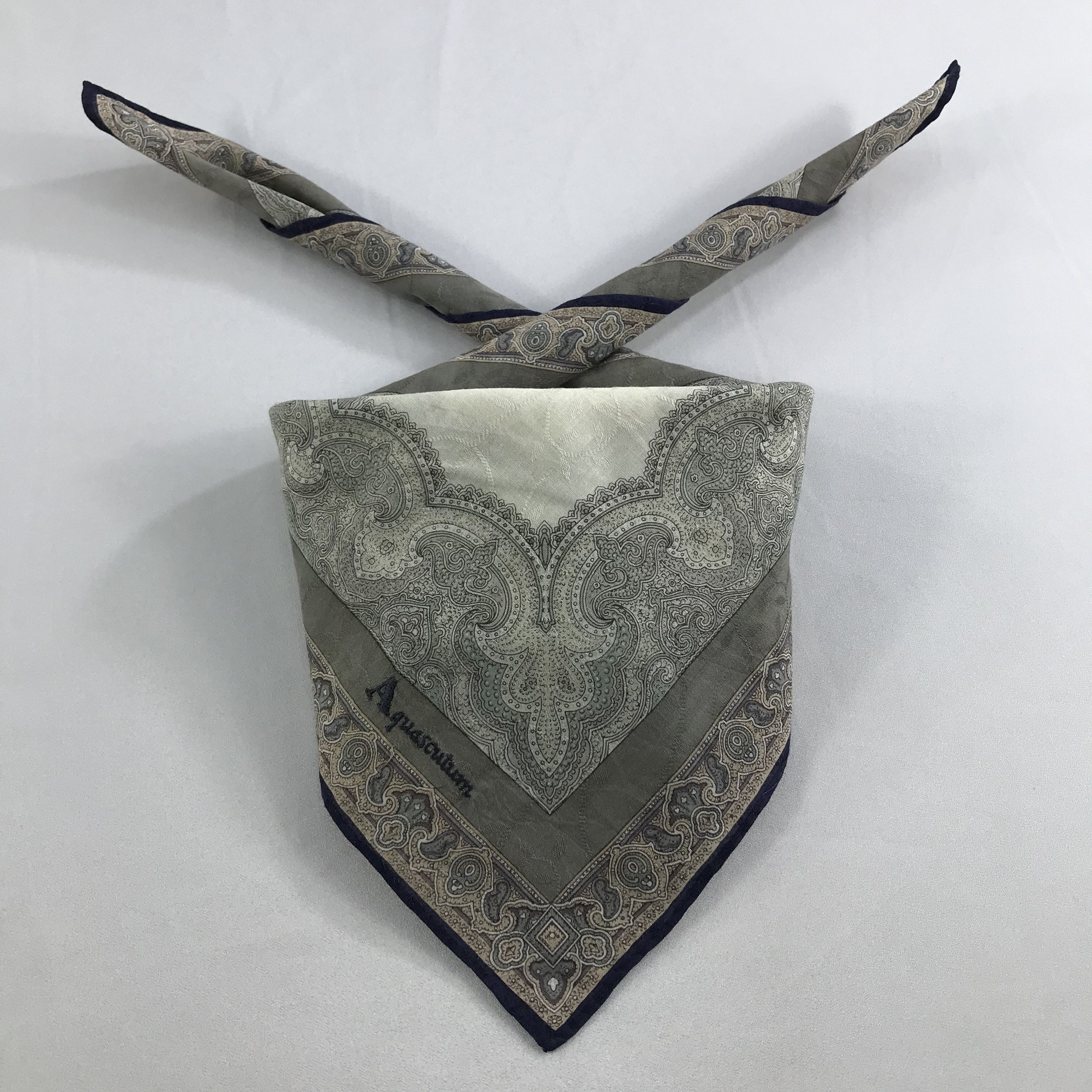 Aquascutum × Vintage Aquascutum Bandana / Handkerchief / Neckerchief - S2610 Size ONE SIZE - 3 Thumbnail