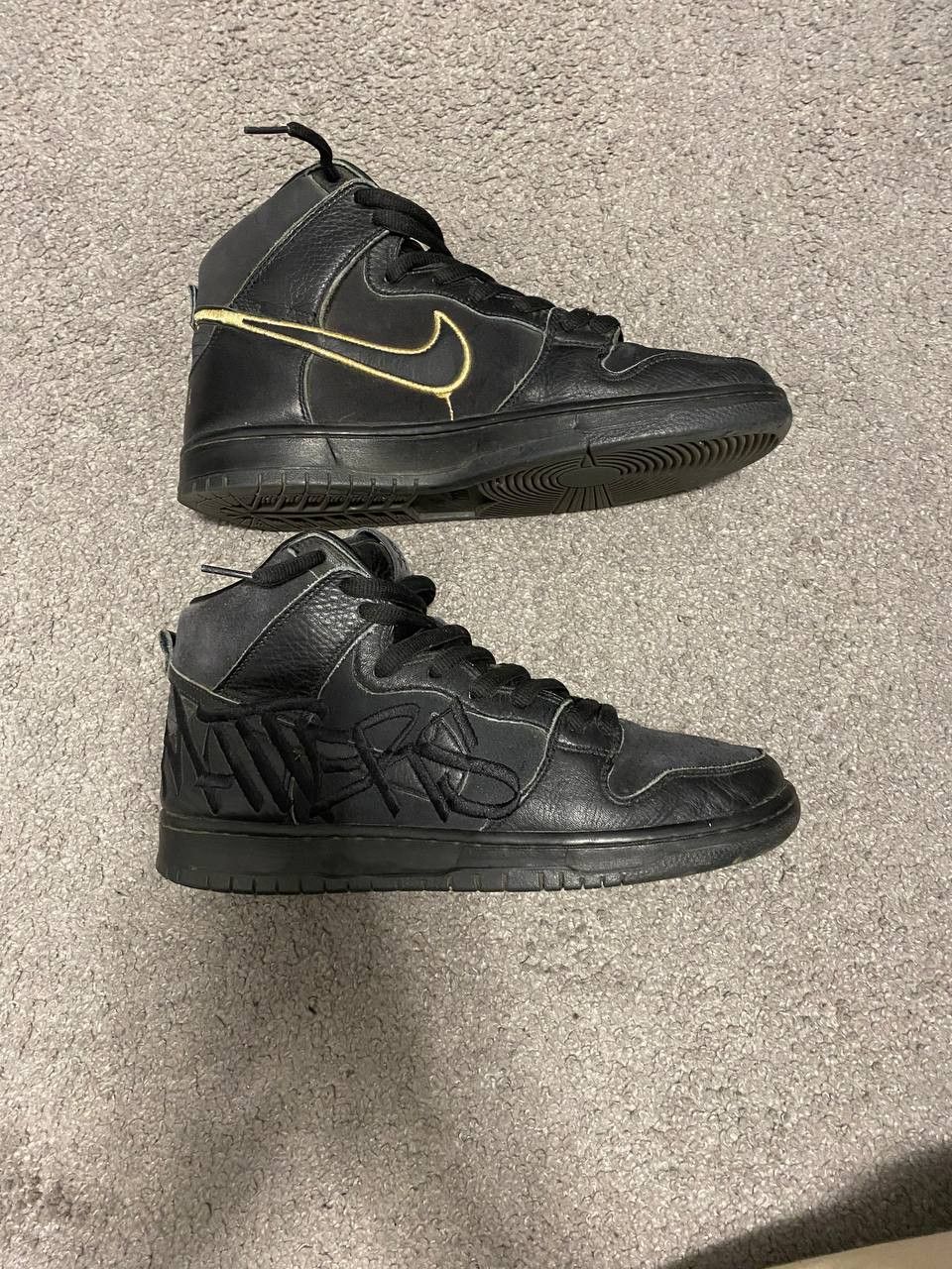 Nike SB Dunk High FAUST Black Gold / 9.5 US / 43 EU Size US 9.5 / EU 42-43 - 3 Thumbnail
