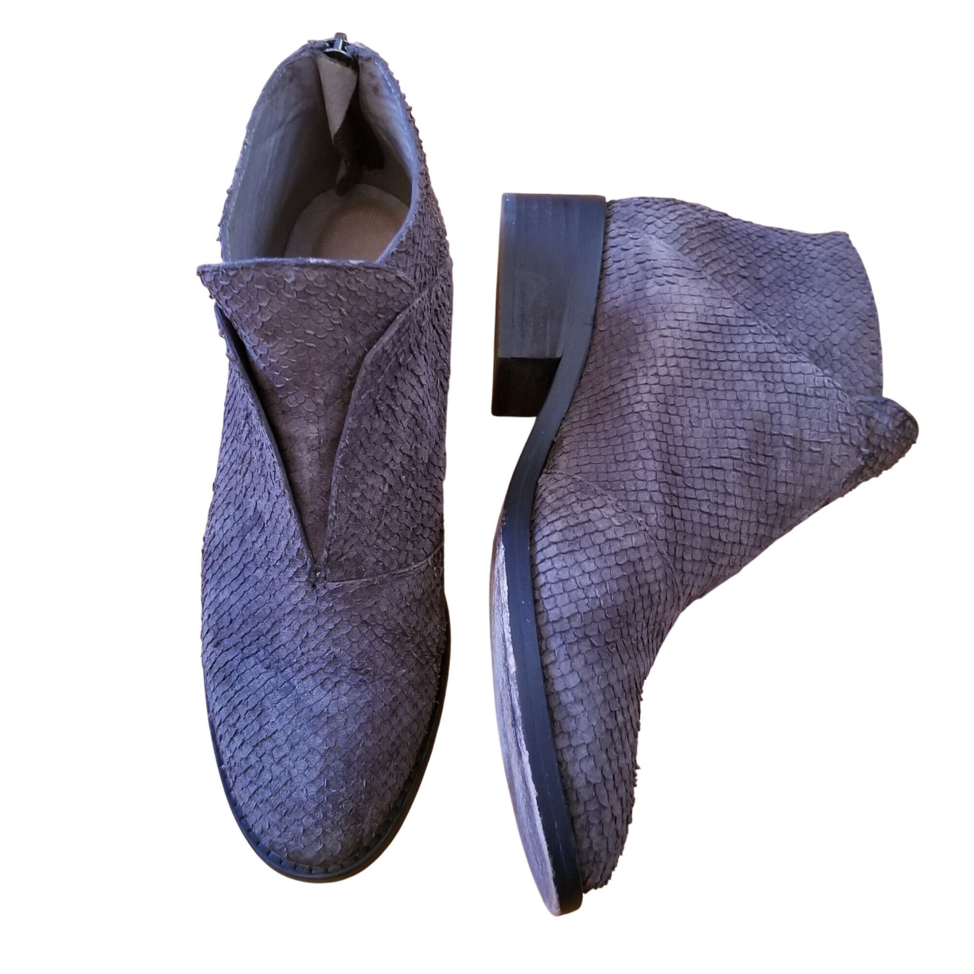 Eileen Fisher Eileen Fisher 7.5 Gray Leather Ankle Boots TUCK Embossed Sna Size US 7.5 / IT 37.5 - 2 Thumbnail