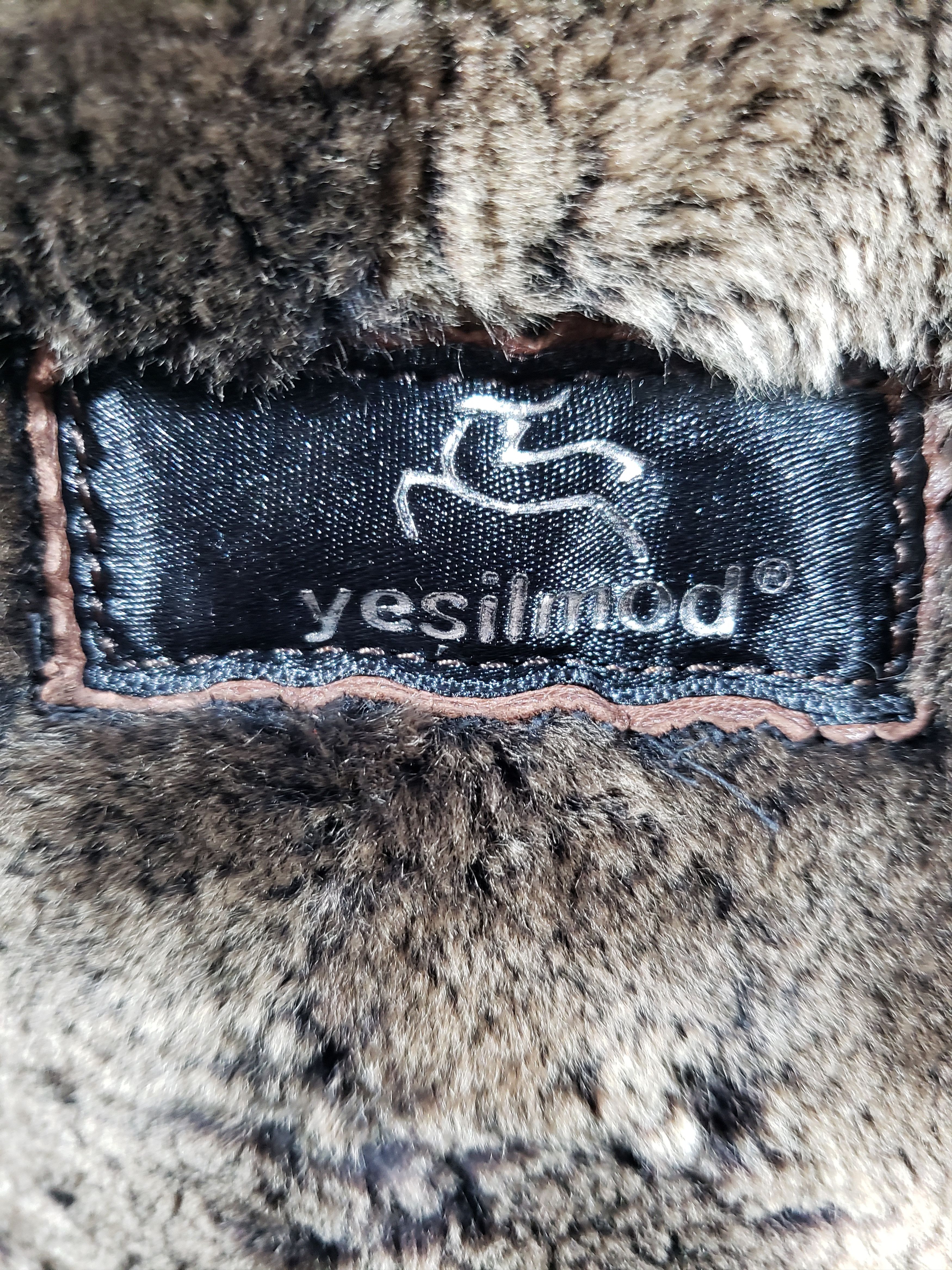 Other Stylish brown sheepskin coat with a warm hood. Size L / US 10 / IT 46 - 10 Thumbnail