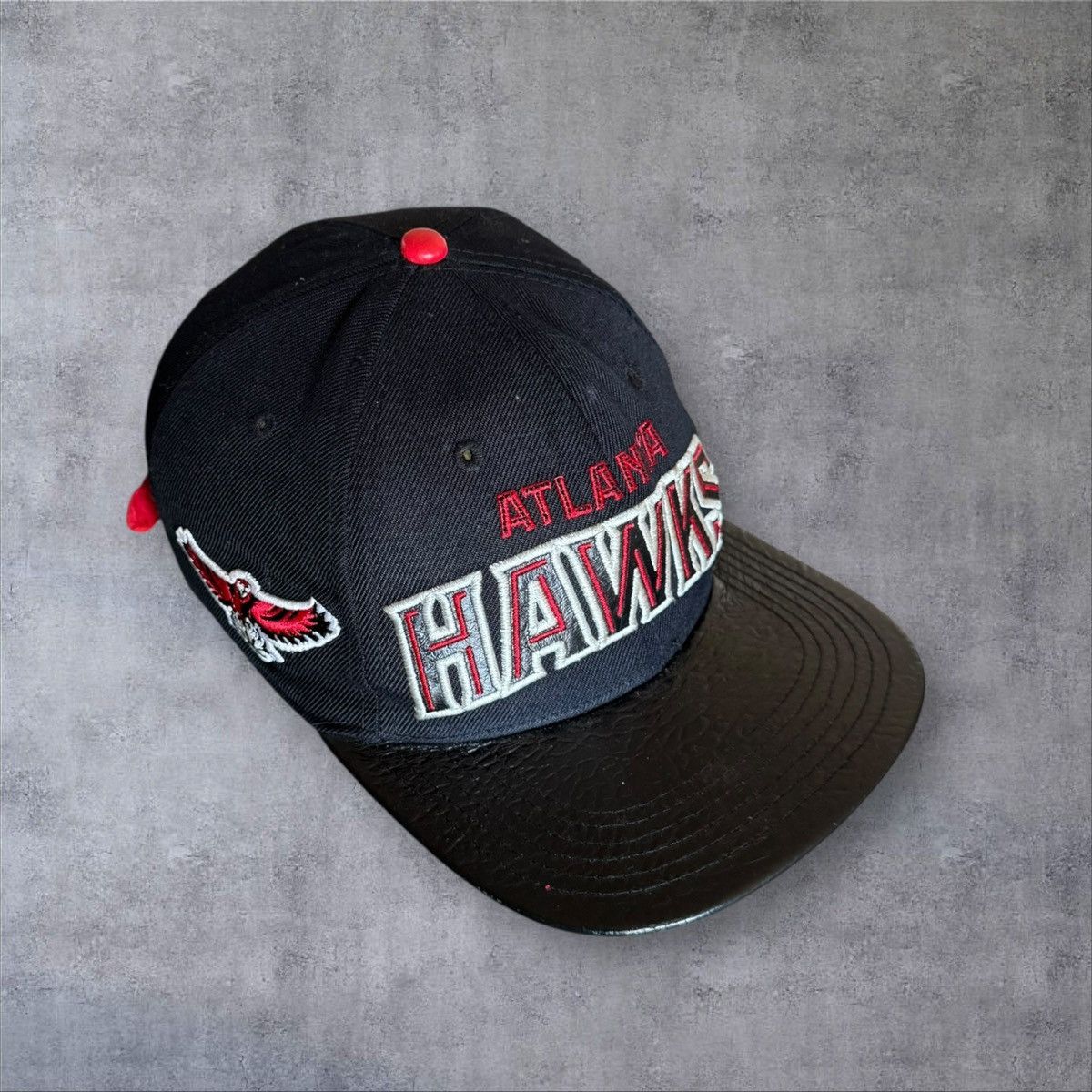 NBA Atlanta Hawks Pro Standard Basketball. Size ONE SIZE - 6 Thumbnail