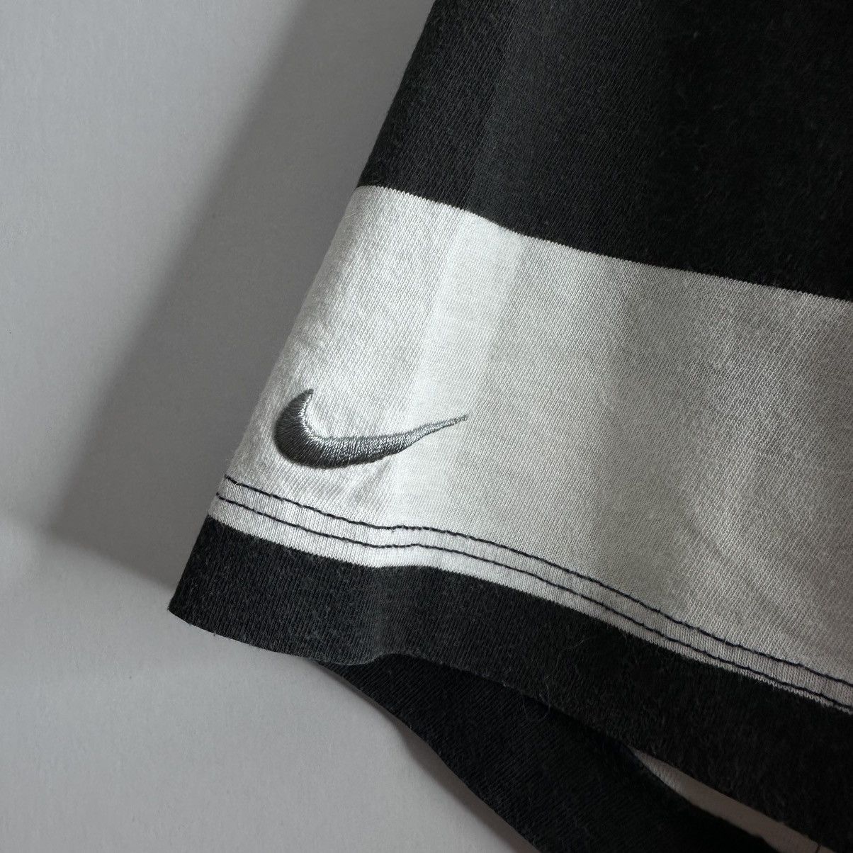 Nike Nike Big Logo Rare T shirt Size US XL / EU 56 / 4 - 4 Thumbnail