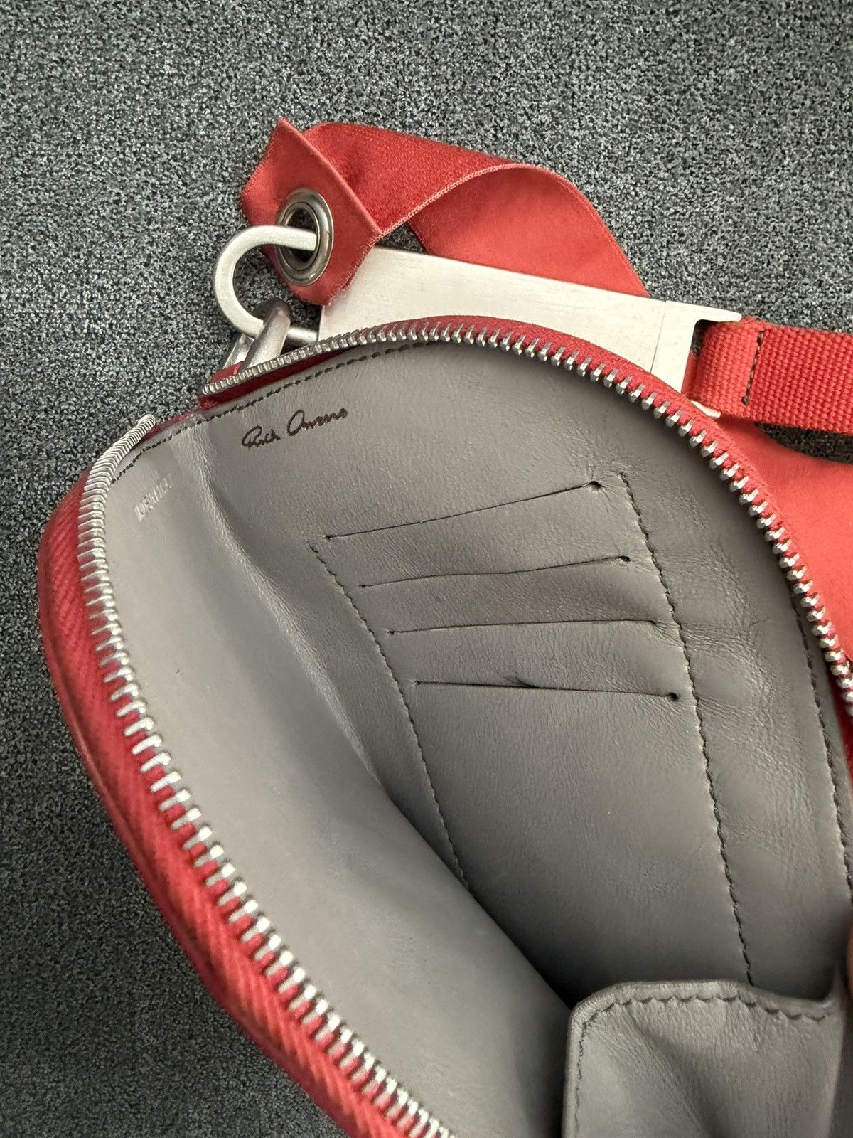 Rick Owens Rick Owens FW19 Larry Cardinal Neck Wallet Size ONE SIZE - 2 Thumbnail