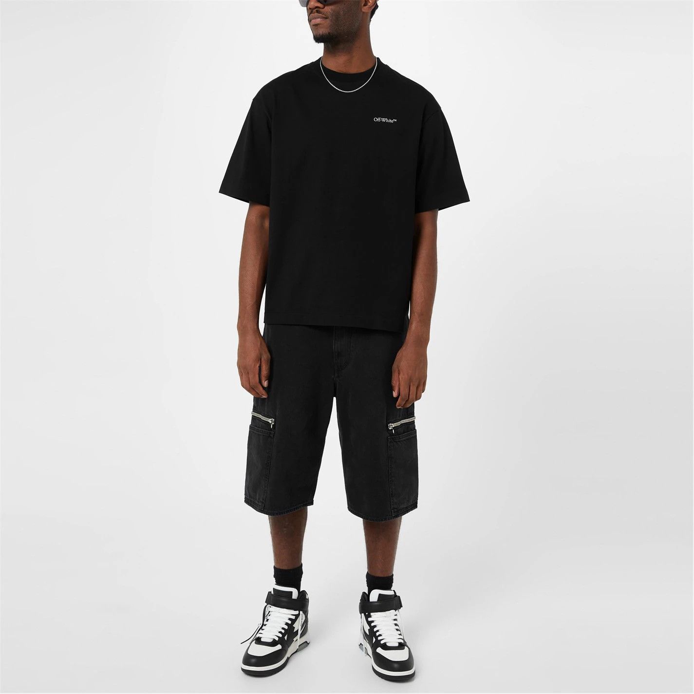Off-White o1g2r1mq0226 T-Shirt In Black Size US XS / EU 42 / 0 - 4 Thumbnail