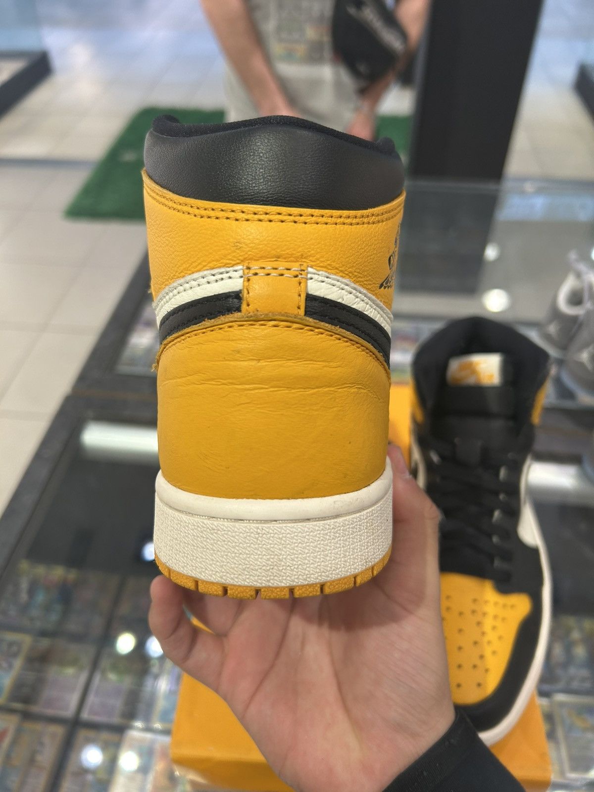 Jordan Brand Jordan 1 retro Taxi 2022 Size US 8 / EU 41 - 8 Thumbnail