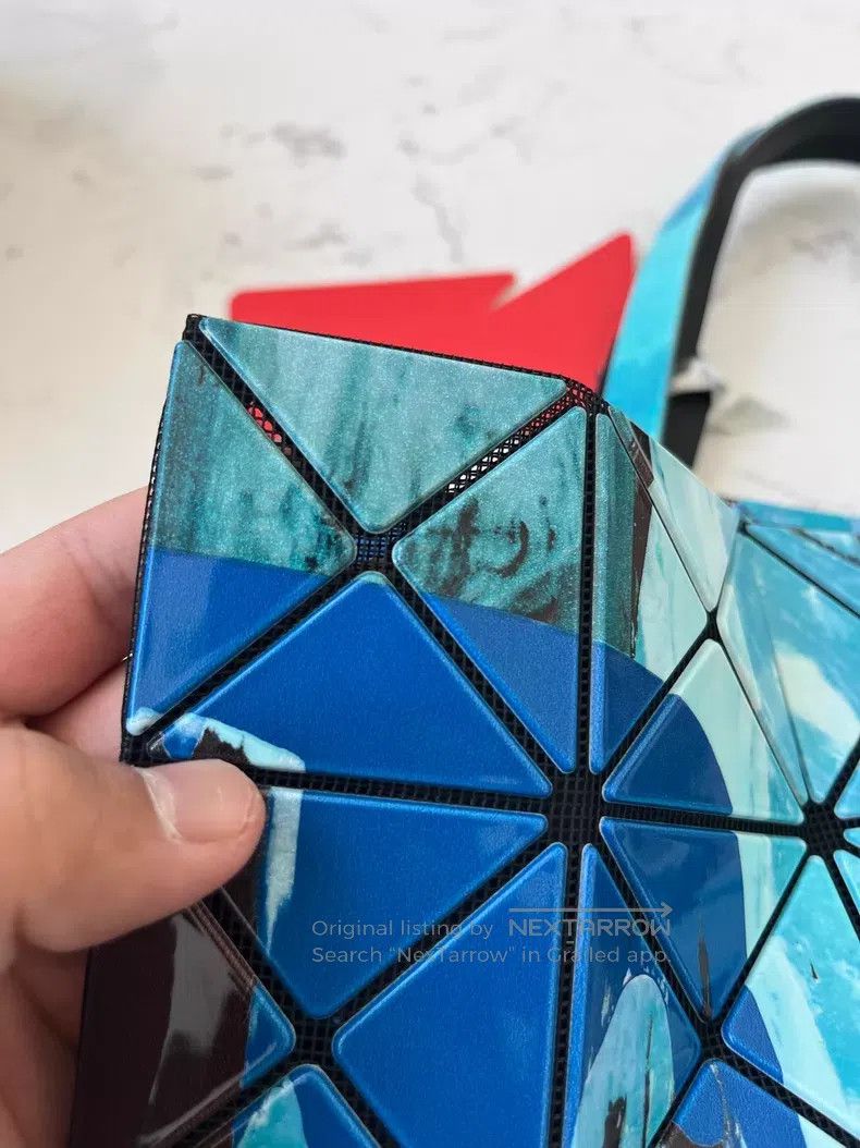 Issey Miyake Issey Miyake Blue Six-grid Ink-wash Geometric Handbag Size ONE SIZE - 5 Thumbnail