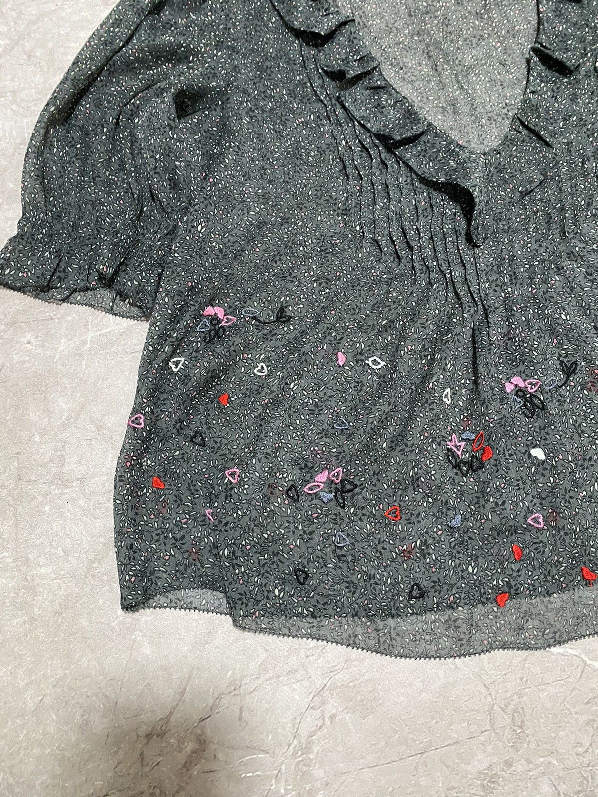 Zadig & Voltaire Rare Zadig & Voltaire Blouse Floral Heart Tunic Top V-Neck Size M / US 6-8 / IT 42-44 - 3 Thumbnail