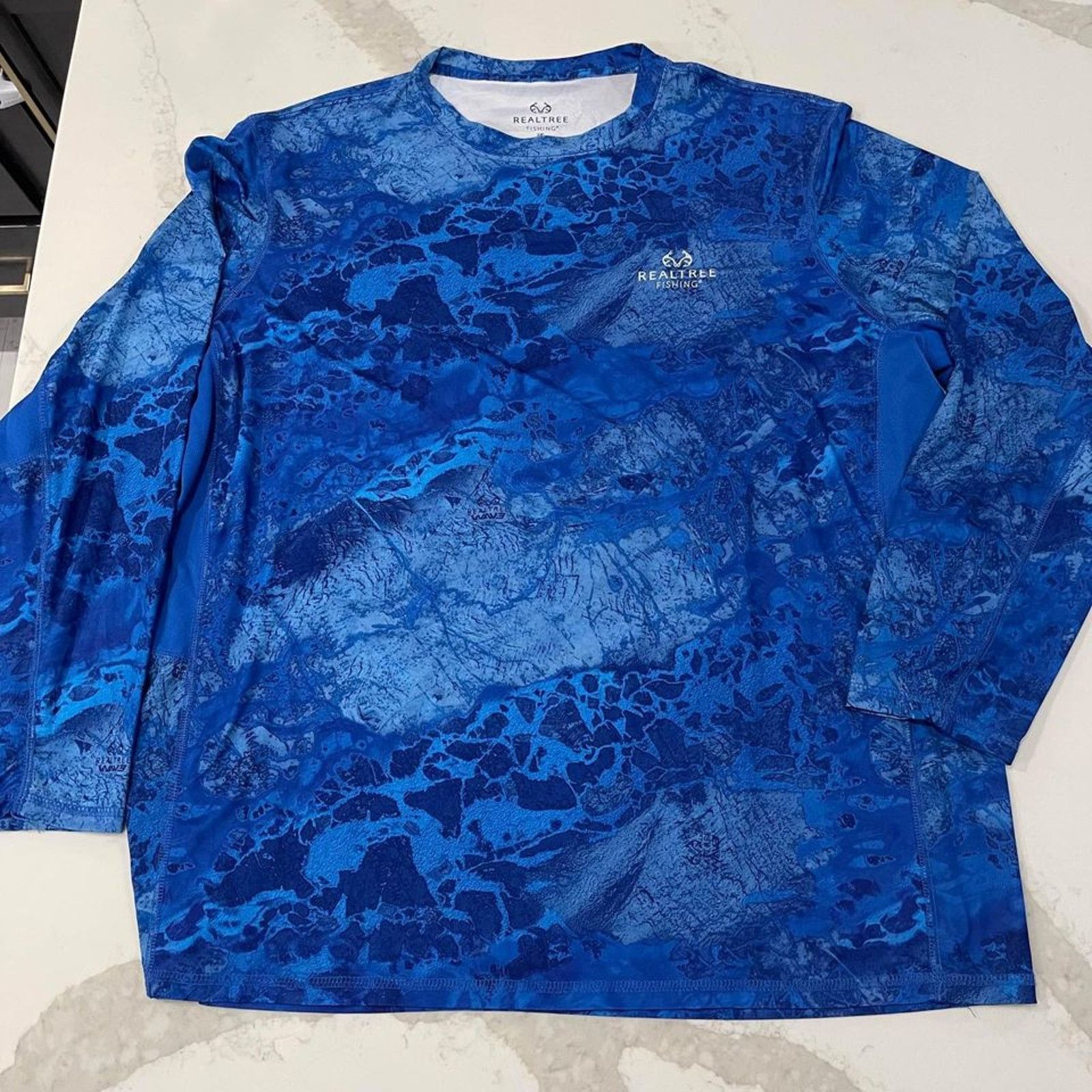 Realtree REALTREE FISHING Blue Marbled Wave Long Sleeve Men's 2XL Size US XXL / EU 58 / 5 - 1 Thumbnail