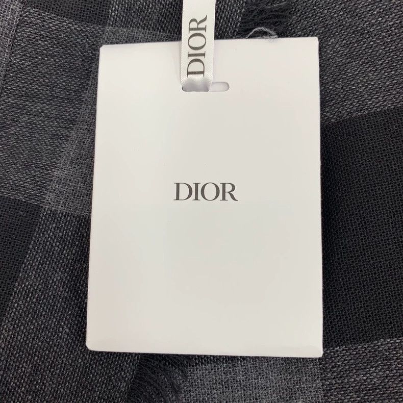 Dior Dior Black and gray plaid fur edge tassel pleated skirt 250 Size 25" / US 0 / IT 36 - 6 Thumbnail