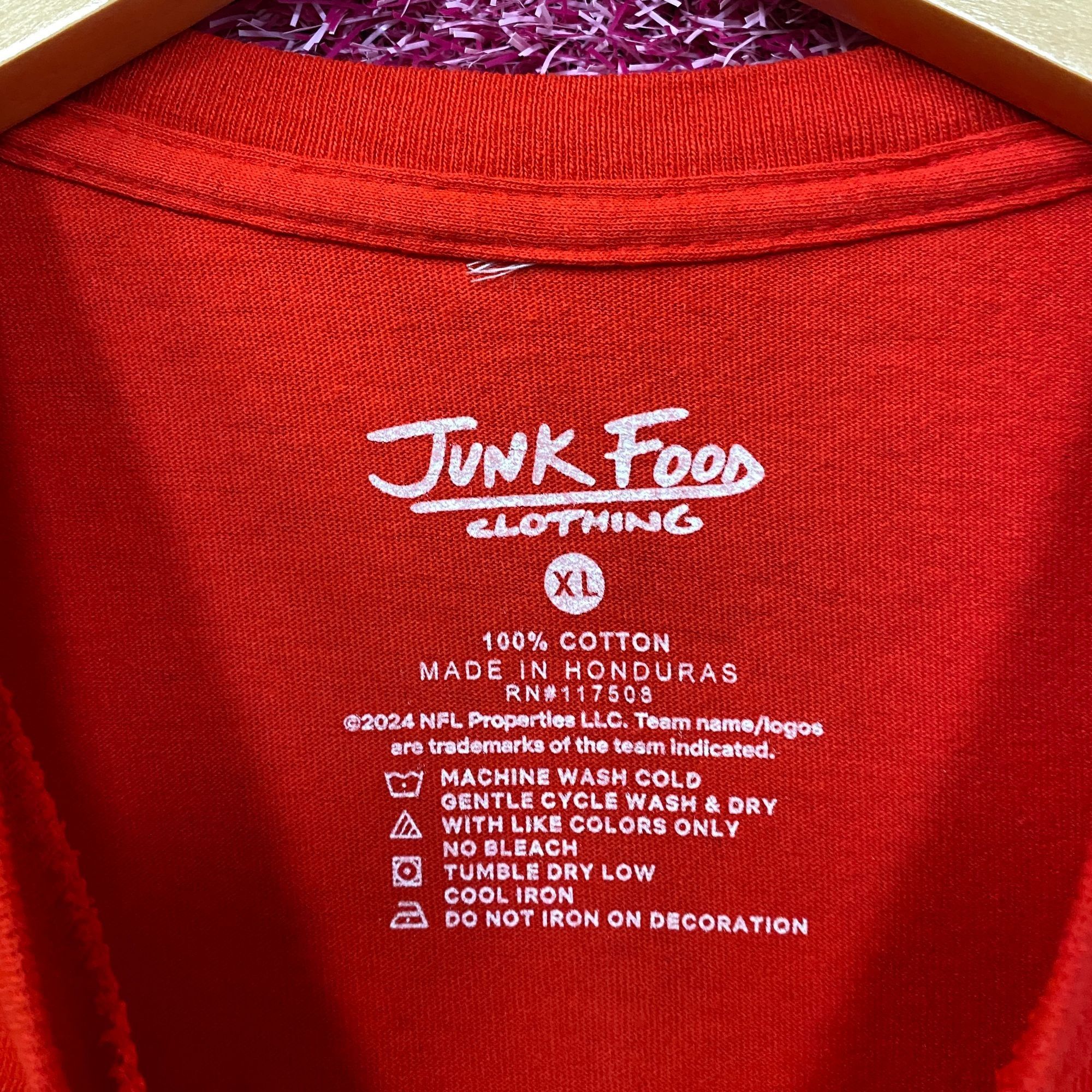 Junk Food Junk Food Clothing Kansas City Chiefs Graphic T-Shirt XL Size US XL / EU 56 / 4 - 4 Thumbnail