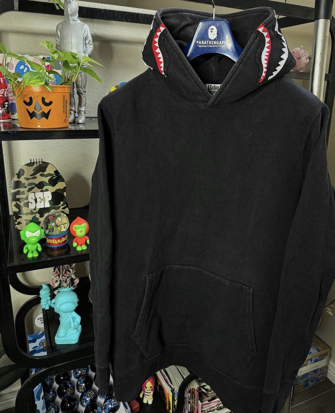 Bape Shark Pullover Hoodie Size US S / EU 44-46 / 1 - 2 Thumbnail
