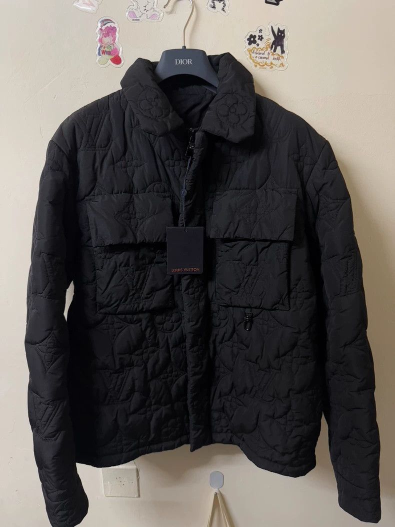 Louis Vuitton Louis VuittonBlack three-flower down jacket 2502-Nextarrow Size US M / EU 48-50 / 2 - 1 Thumbnail