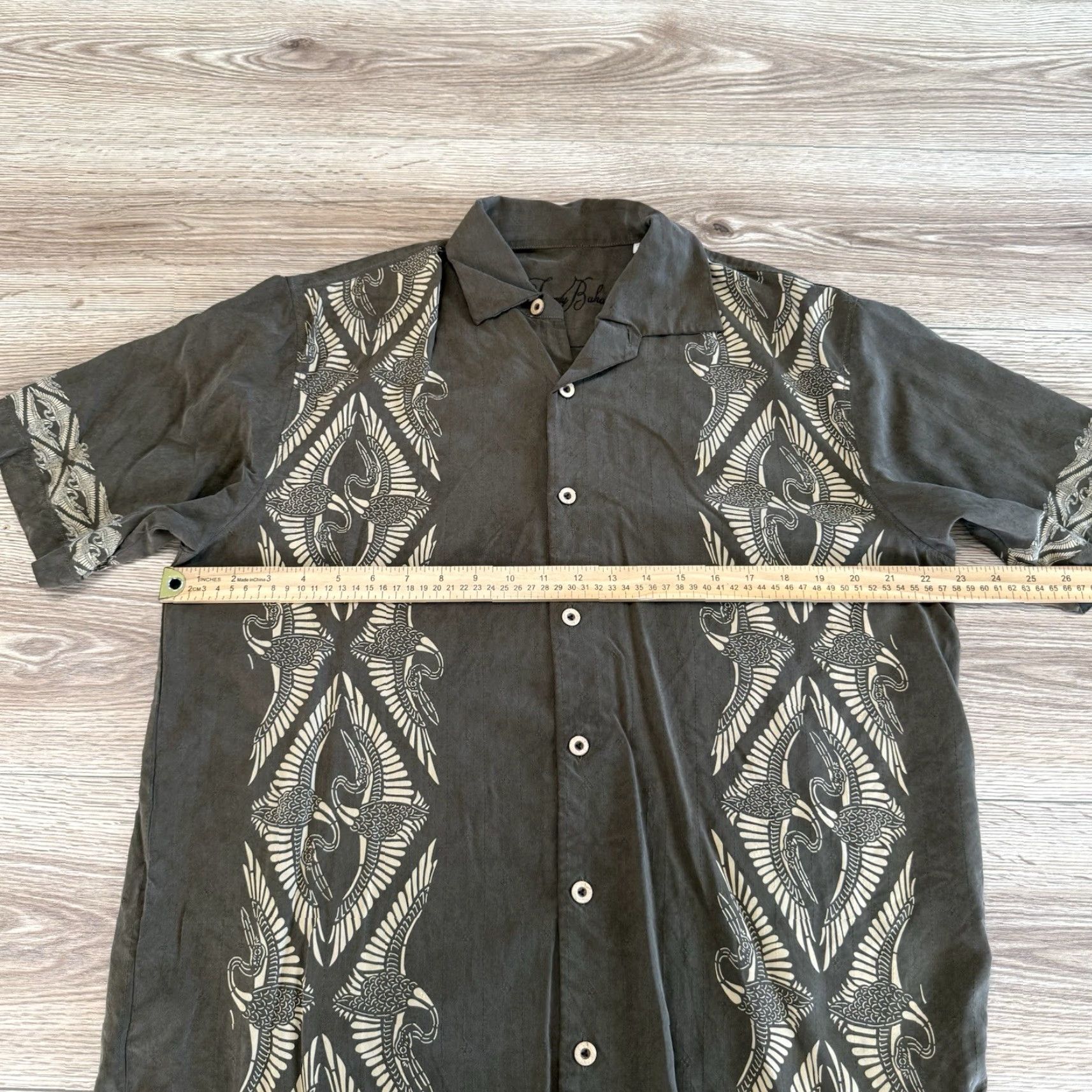 Tommy Bahama VINTAGE Tommy Bahama Camp Shirt Men Medium Silk Hawaiian Casual Short Sleeve Brown Size US M / EU 48-50 / 2 - 5 Thumbnail