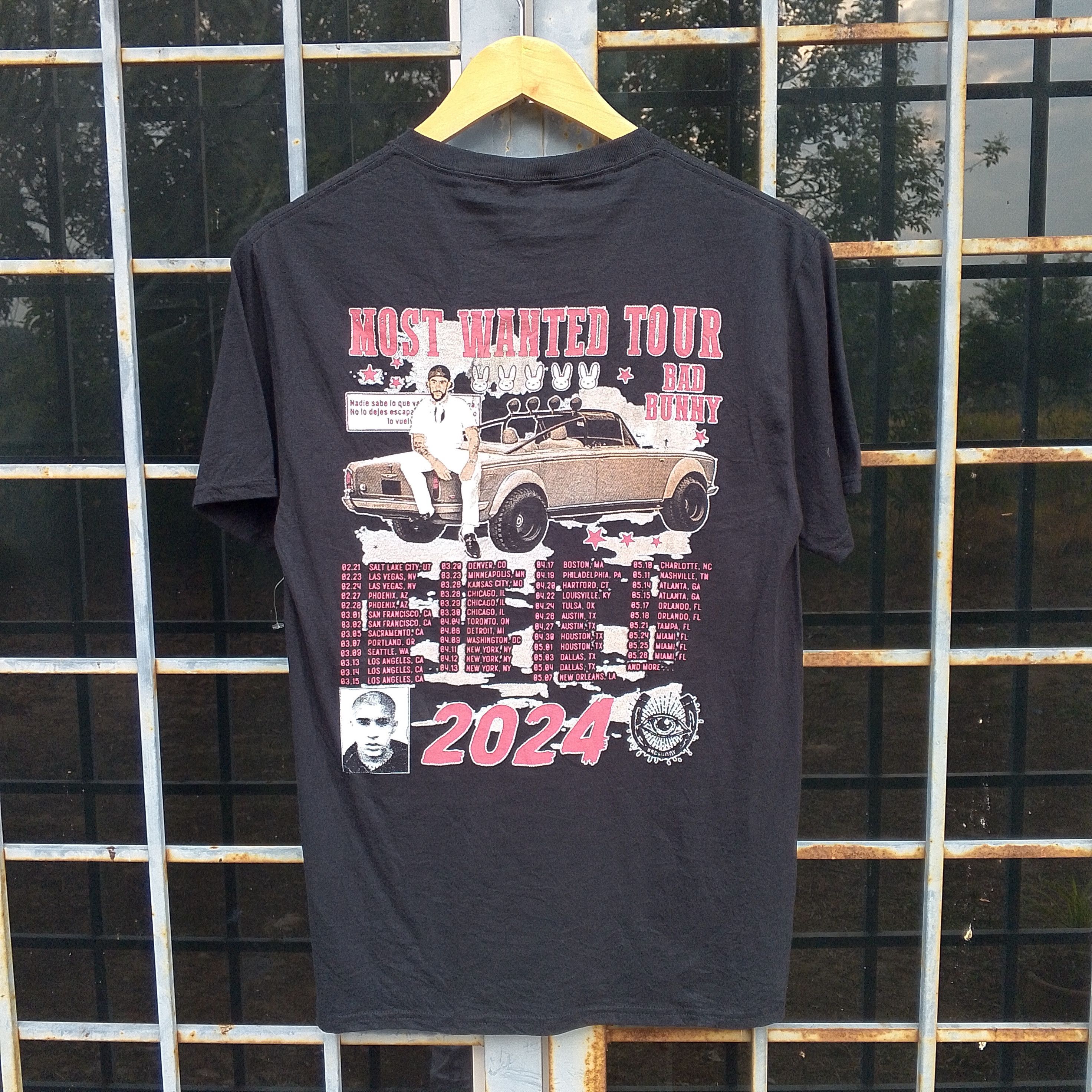 Rap Tees Bad Bunny Most Wanted Tour 2024 Tshirt Size US S / EU 44-46 / 1 - 2 Thumbnail