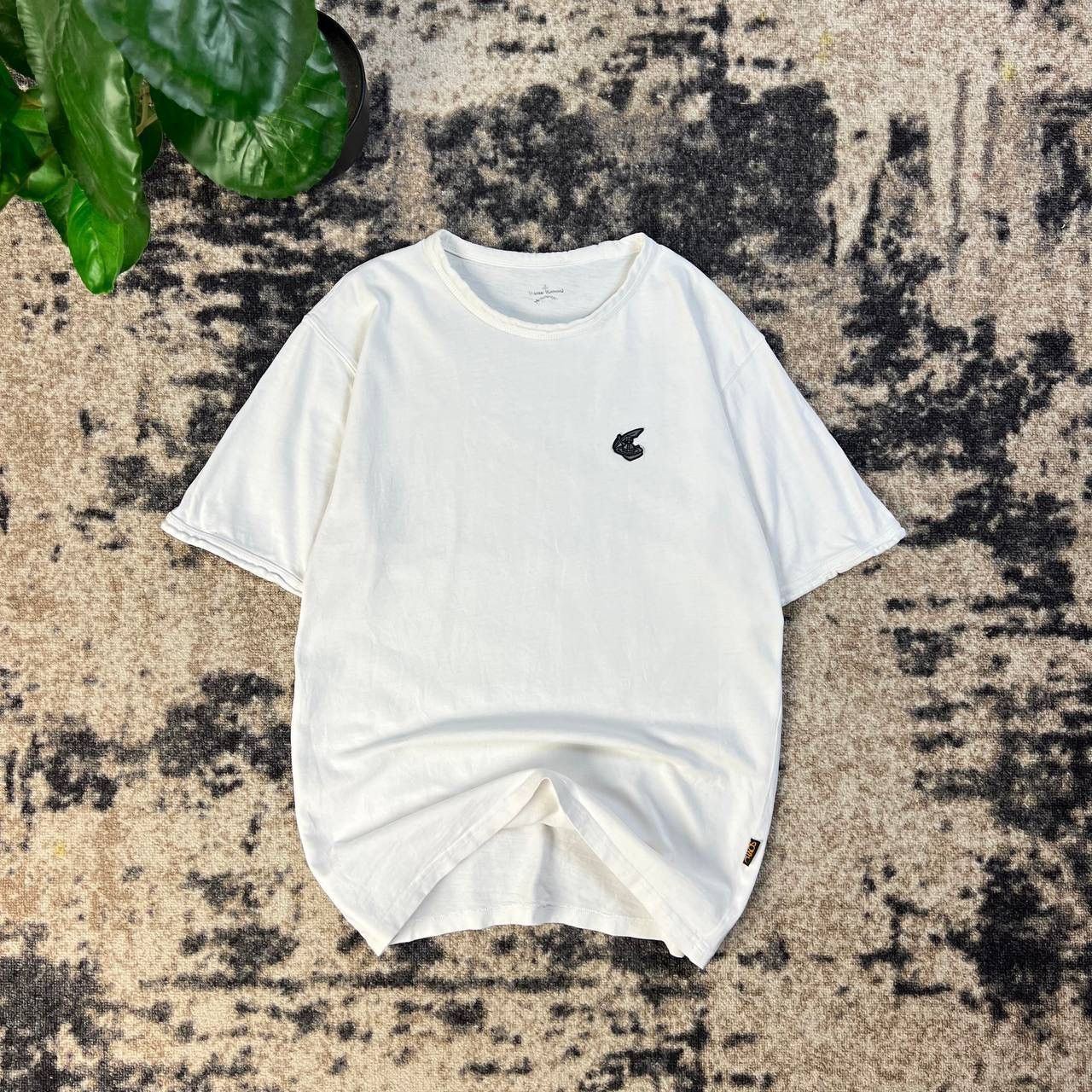 Vivienne Westwood Vivienne Westwood Anglomania Luxury Mini Logo T-Shirt 1TS110 Size US L / EU 52-54 / 3 - 1 Thumbnail