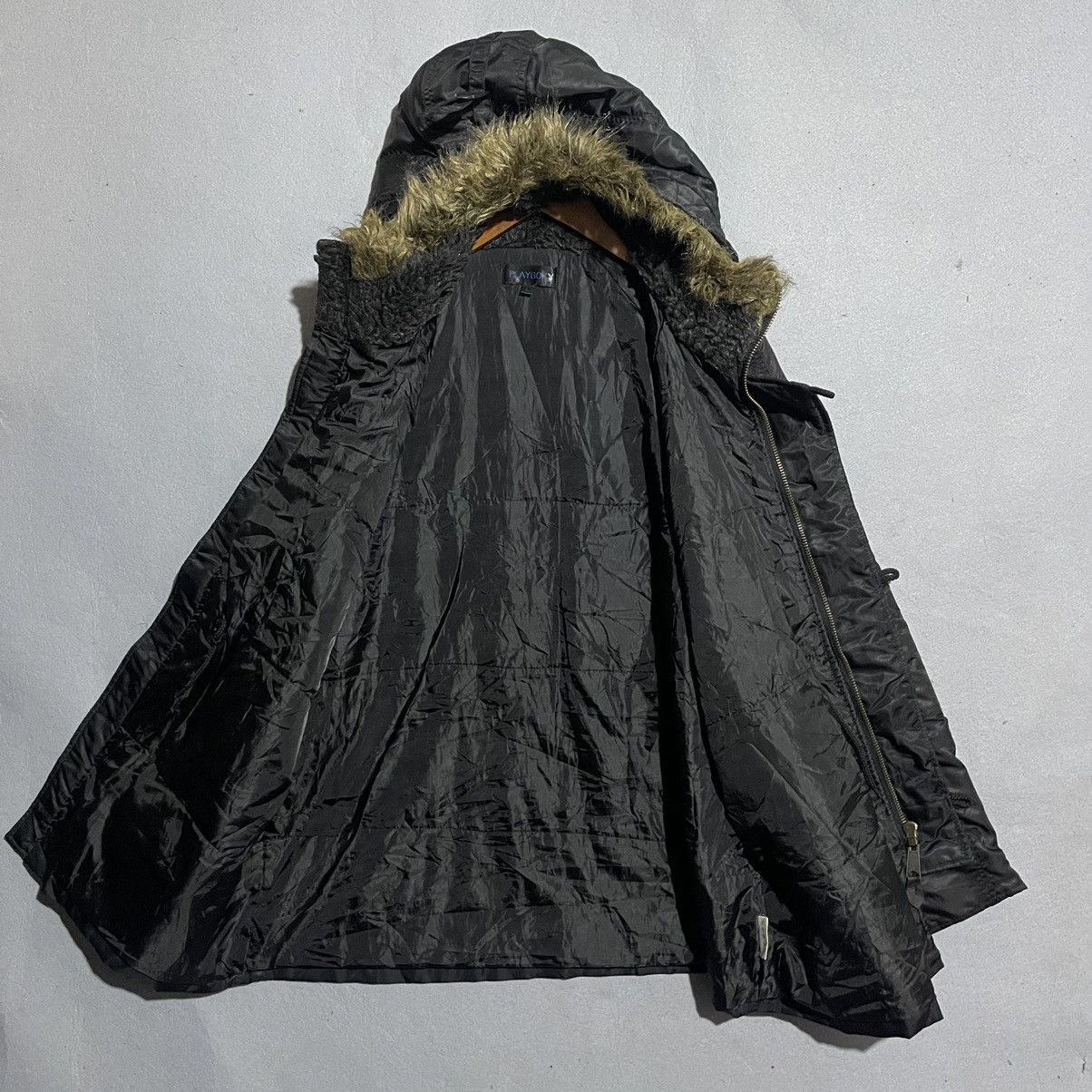 Playboy Vintage 90s Playboy Black Parka Jacket with Faux Fur Hood Size US L / EU 52-54 / 3 - 8 Thumbnail