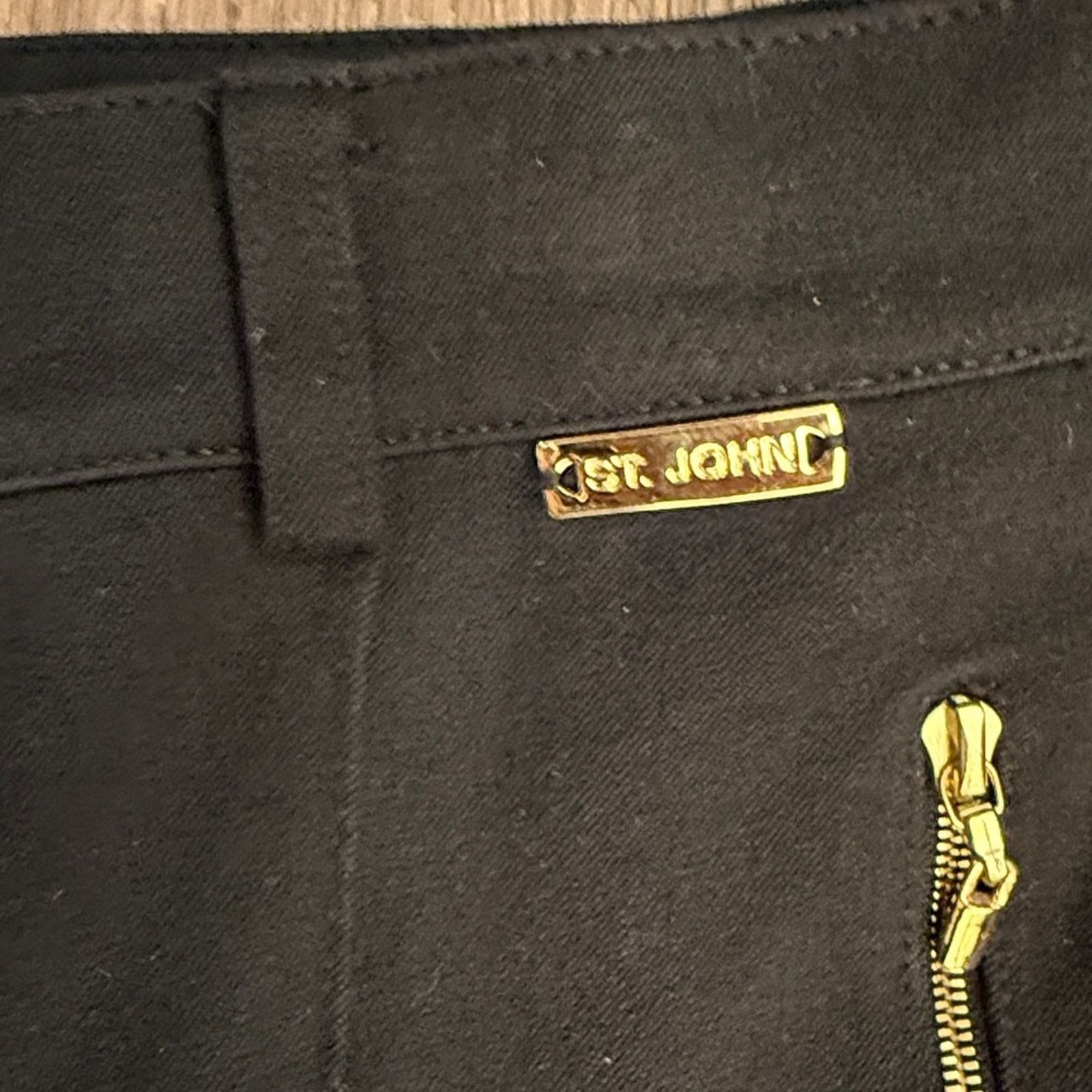 St. John St. John Black Trousers with Gold Zipper Detail Size 28" / US 6 / IT 42 - 5 Thumbnail