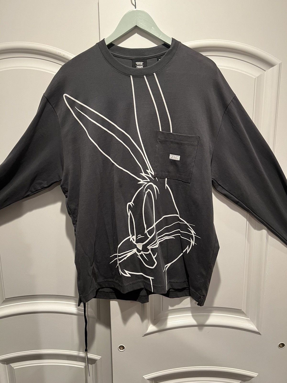 image of Kith Bugs Bunny Looney Tunes Long Sleeve Shirt in Grey, Men's (Size Medium)