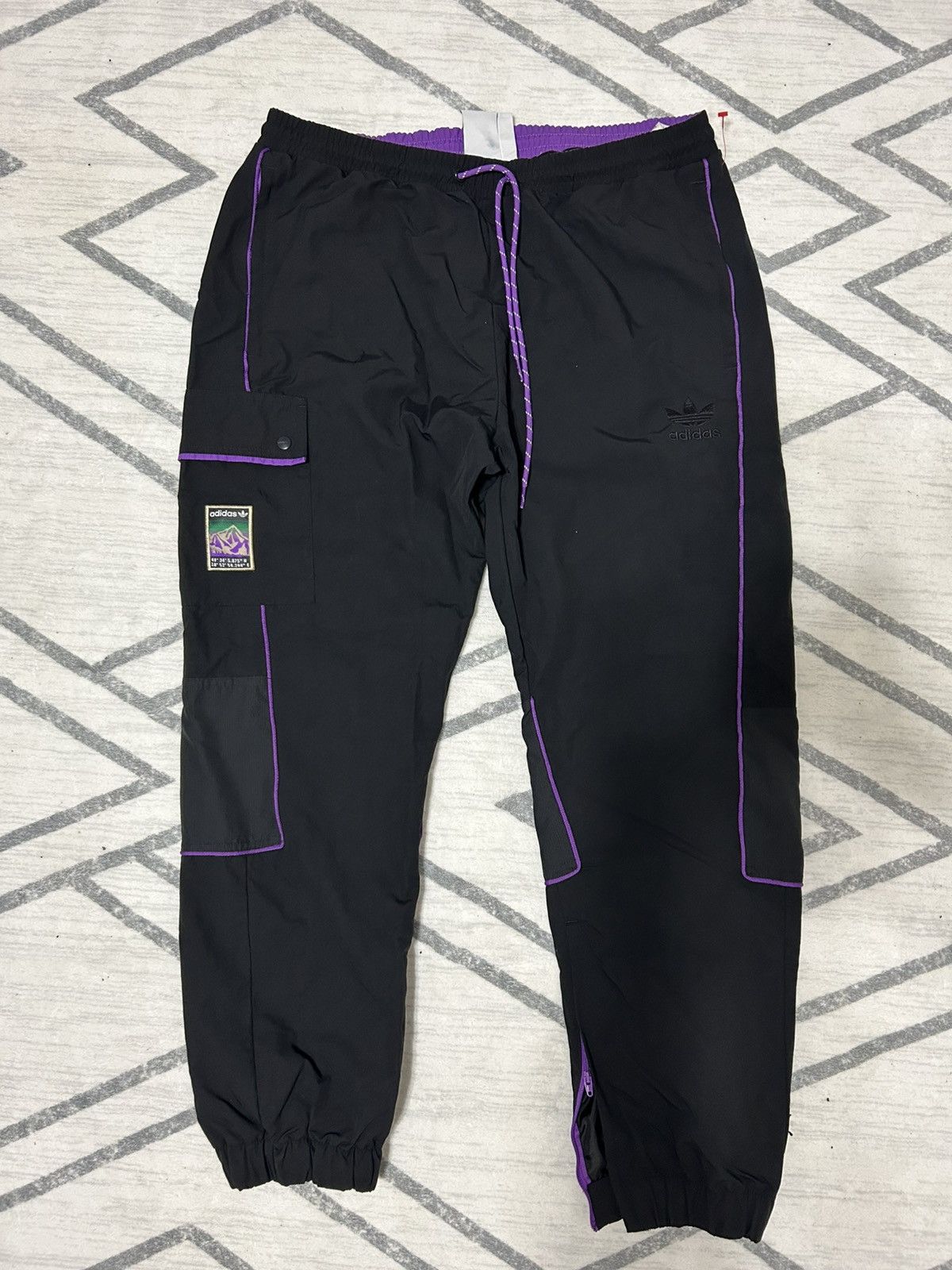 Adidas Adidas track pants Size US 34 / EU 50 - 1 Thumbnail