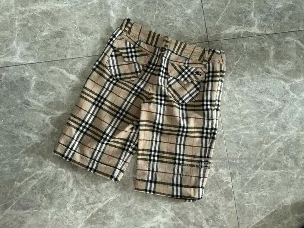 Burberry Burberry Women's Khaki Wool Blend Shorts. Size 23" - 5 Thumbnail