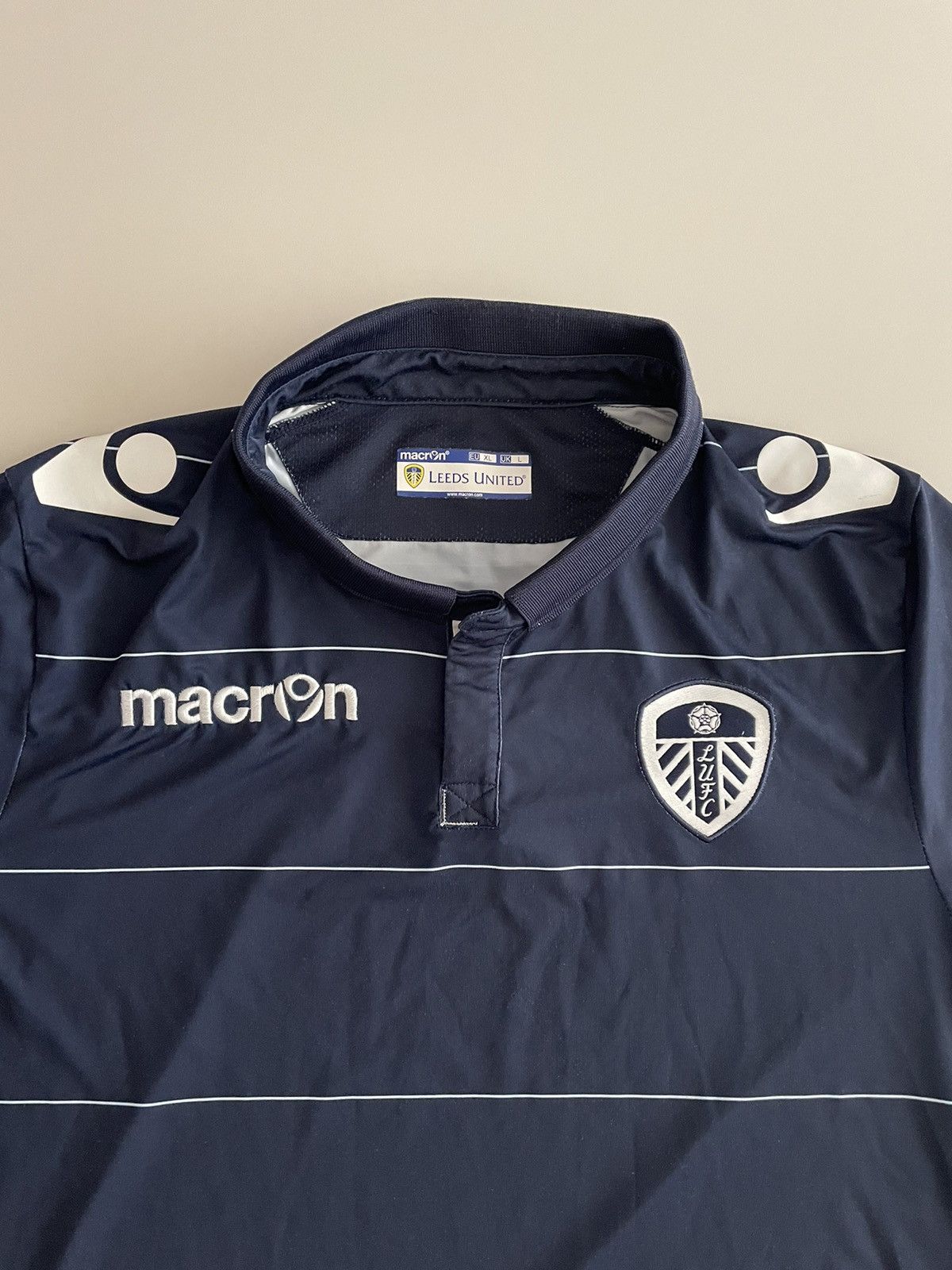 Macron Leeds United FC 2014-15 Away Jersey Size US XL / EU 56 / 4 - 3 Thumbnail