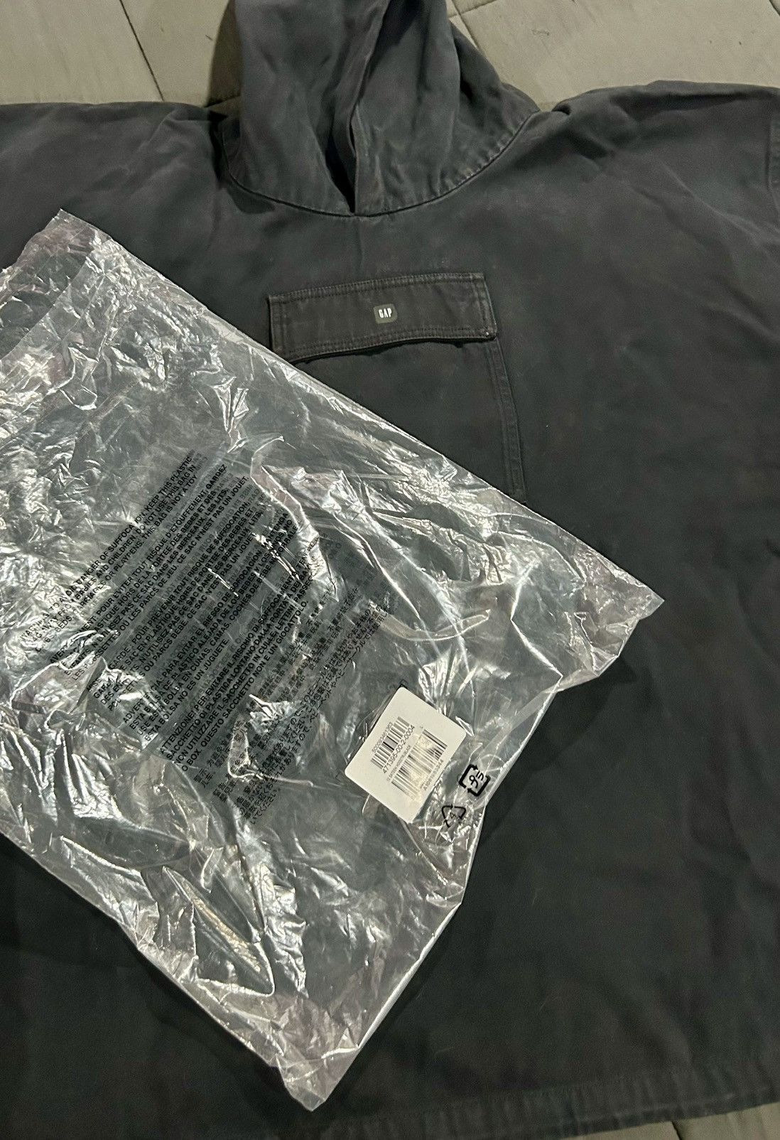 Balenciaga × Gap × Yeezy Yeezy Gap Engineered by Balenciaga Sateen Anorak - Black Size US L / EU 52-54 / 3 - 16 Thumbnail