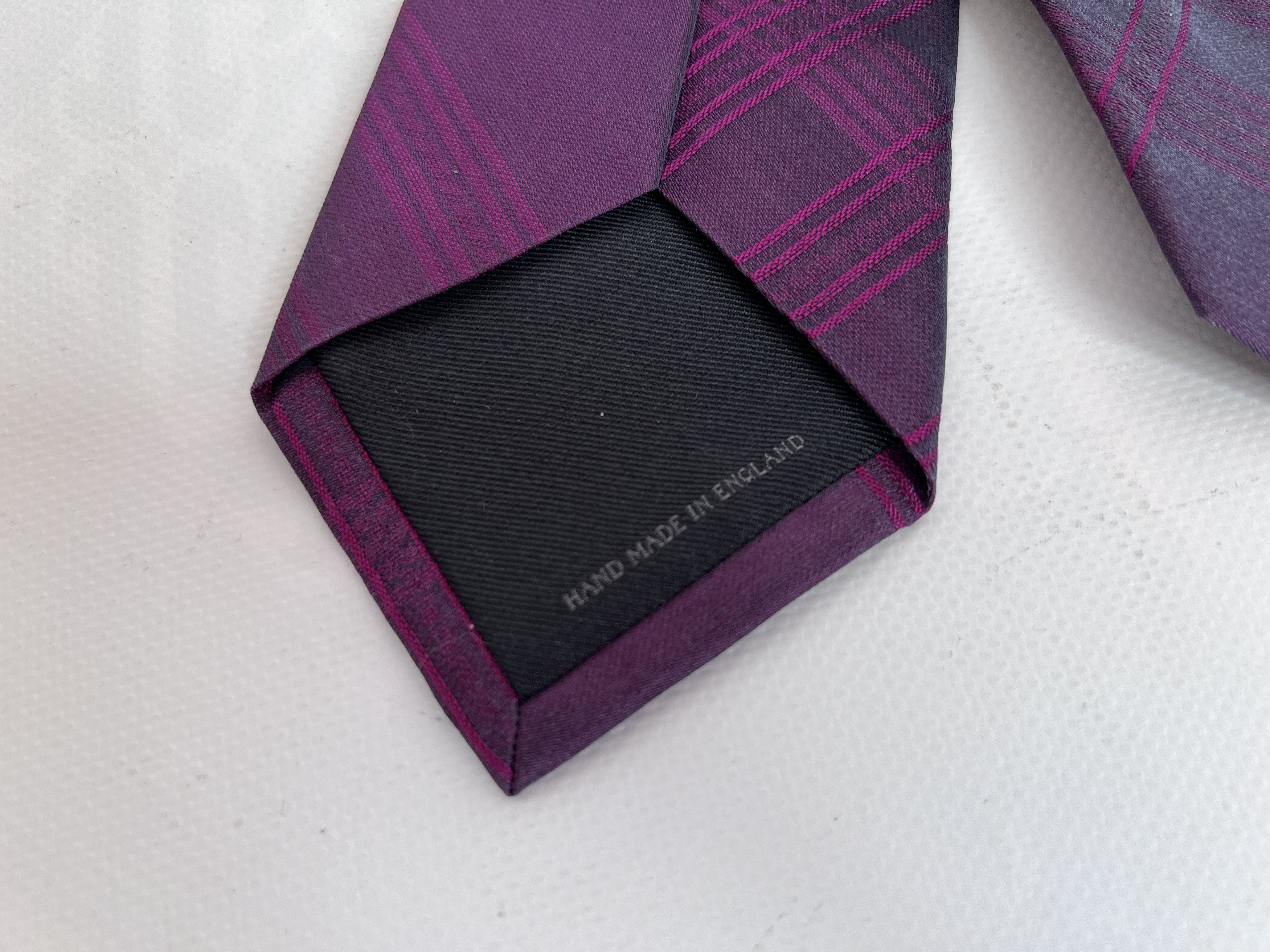 Burberry BURBERRY LONDON SILK NECK TIE PURPLE STRIPPED Size ONE SIZE - 4 Thumbnail