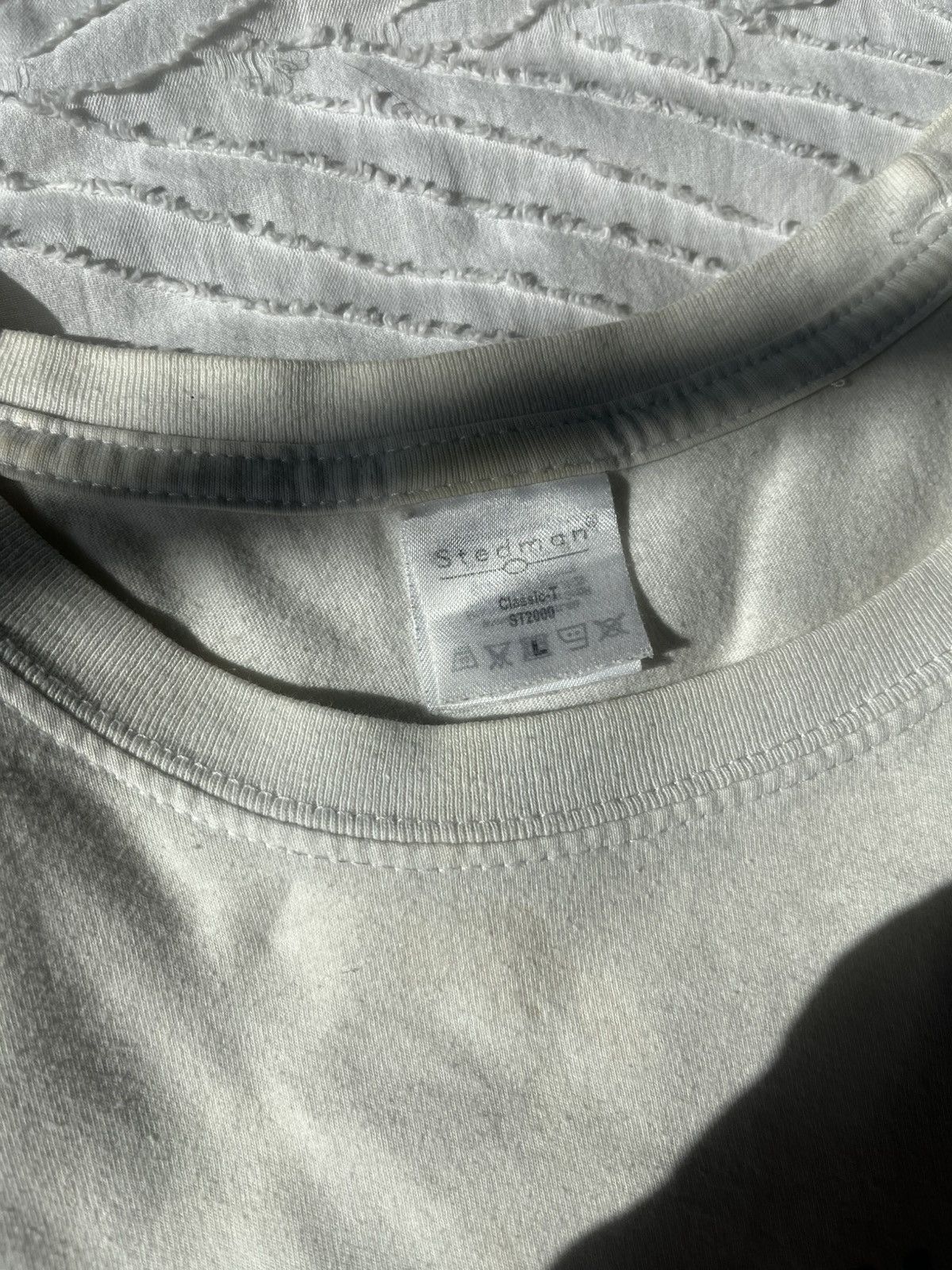 Vintage Vintage Foreign White Tee Size US M / EU 48-50 / 2 - 2 Thumbnail