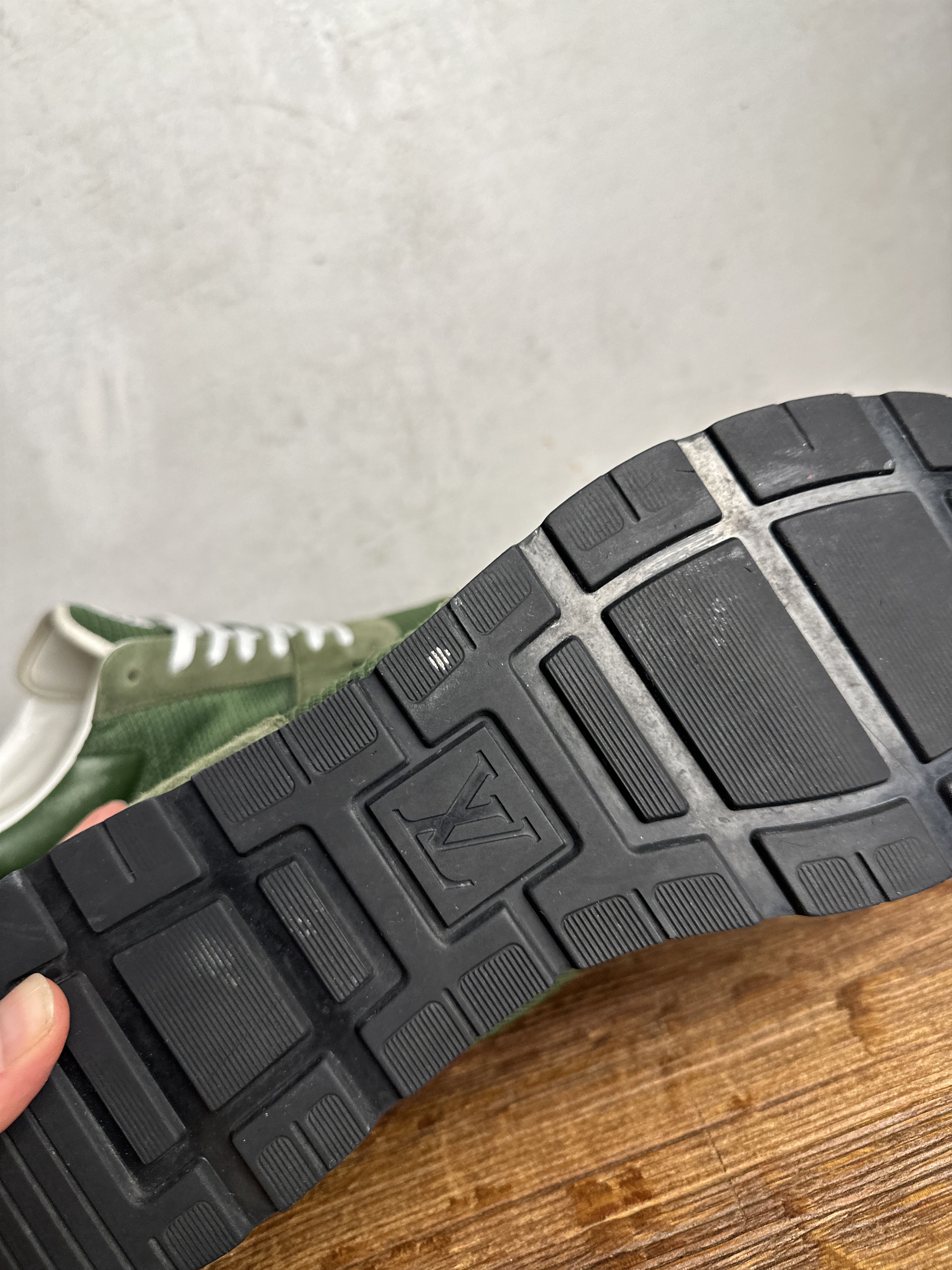 Louis Vuitton Louis Vuitton Green Sewed Abbesses Sneakers Size US 10 / EU 43 - 11 Thumbnail