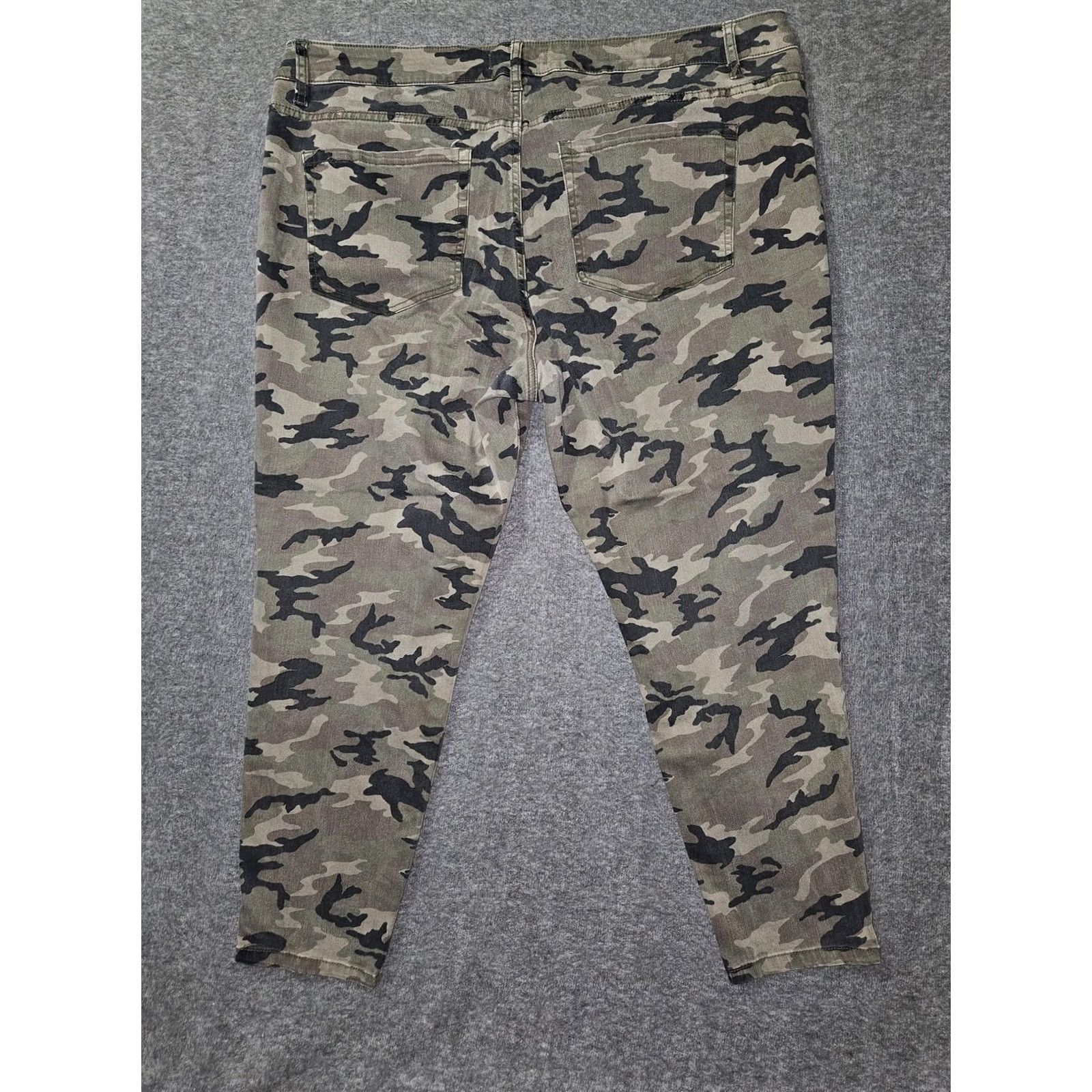 Vintage Lane Bryant Jeans Womens 22 Green Camo High Rise Skinny Distressed Stretch Denim Slim Fit Plus Size 27in Inseam Size 40" / US 18 - 6 Thumbnail