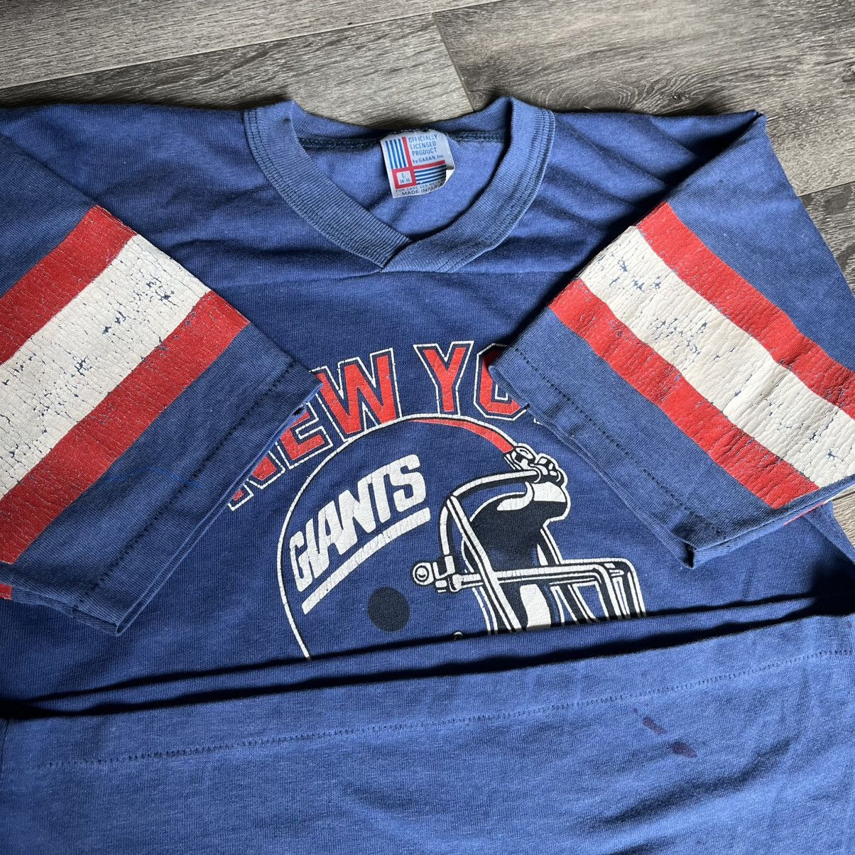 NFL Vintage 1980s NFL NY New York Giants Helmet Garan Jersey Tee Size L / US 10 / IT 46 - 4 Thumbnail