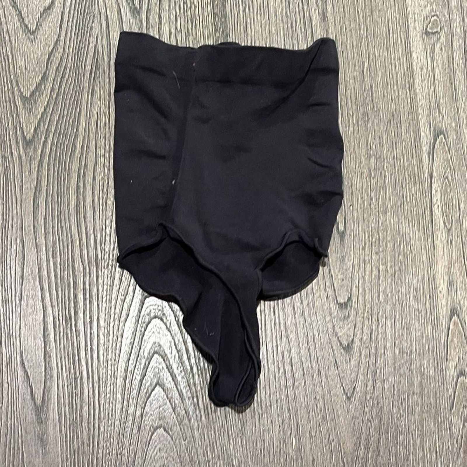 SKIMS NWOT Skims Shapewear Brief Seamless Sculpt Shapewear L/XL Size ONE SIZE - 2 Thumbnail