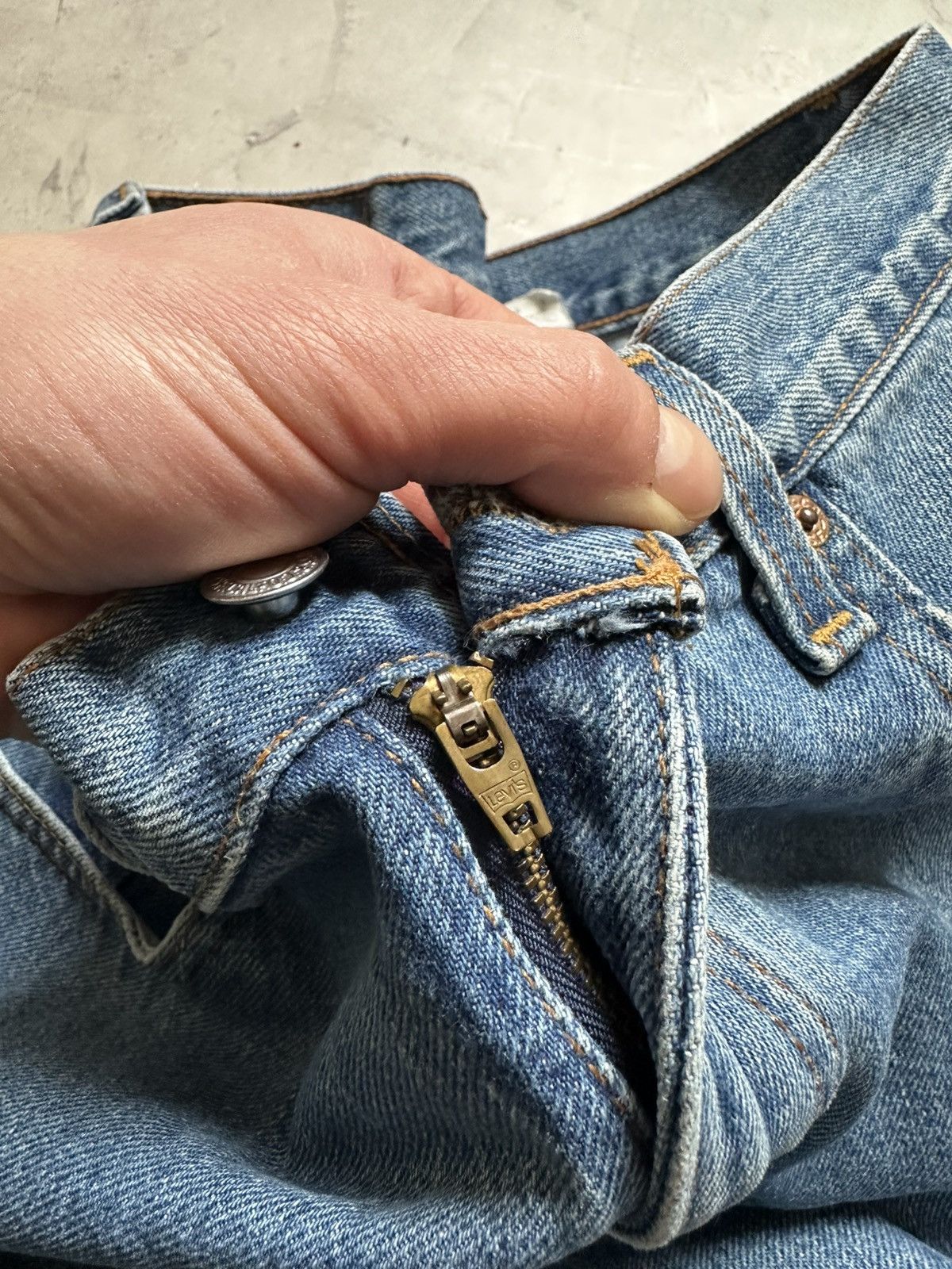 Levi's Levi’s vintage 560 mens jeans size 32x34 Size US 32 / EU 48 - 6 Thumbnail