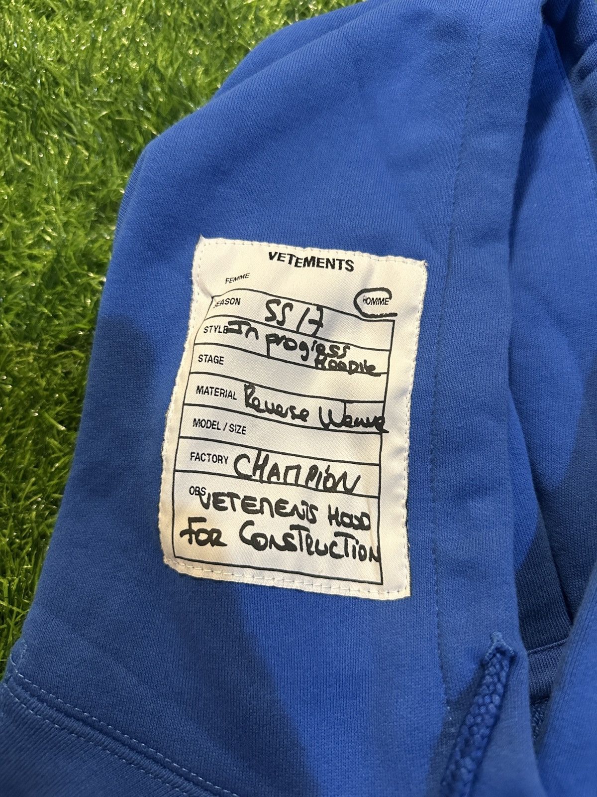 Champion × Vetements Vetements champion ss17 in progress hoodie size medium Size US M / EU 48-50 / 2 - 3 Thumbnail