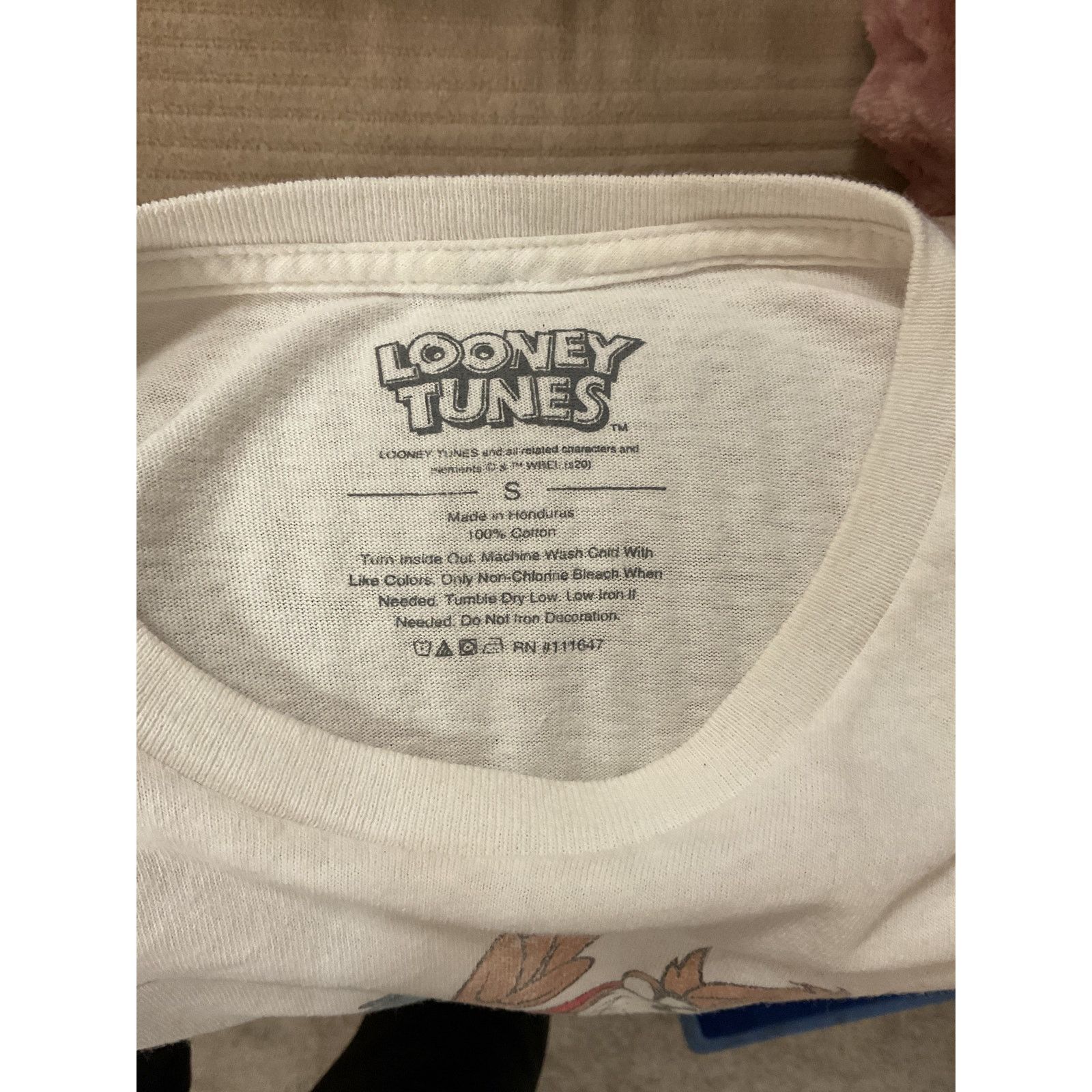 Warner Bros Men's Looney Tunes Vintage White Short Sleeve Graphic Tee, S Size US S / EU 44-46 / 1 - 5 Thumbnail