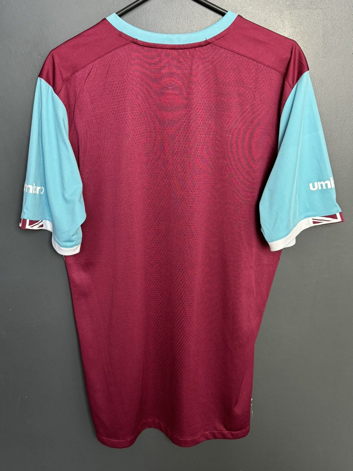 Umbro West Ham United 16/17 Home Football Jersey Size US XL / EU 56 / 4 - 2 Thumbnail