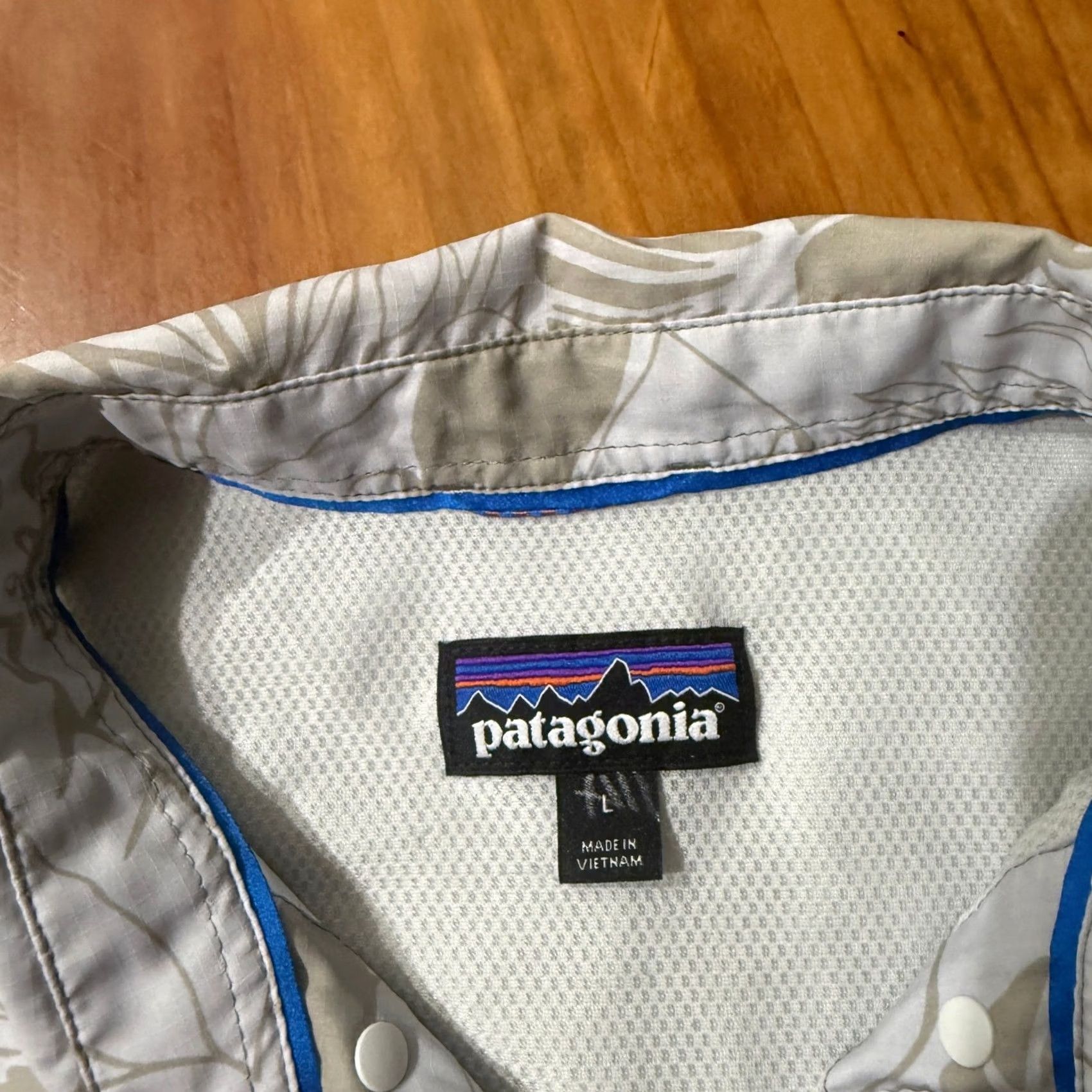 Patagonia Patagonia Shirt Mens L Floral Hawaiian Fishing Lighweight 54234 Sol Patrol C4-1 Size US L / EU 52-54 / 3 - 3 Thumbnail