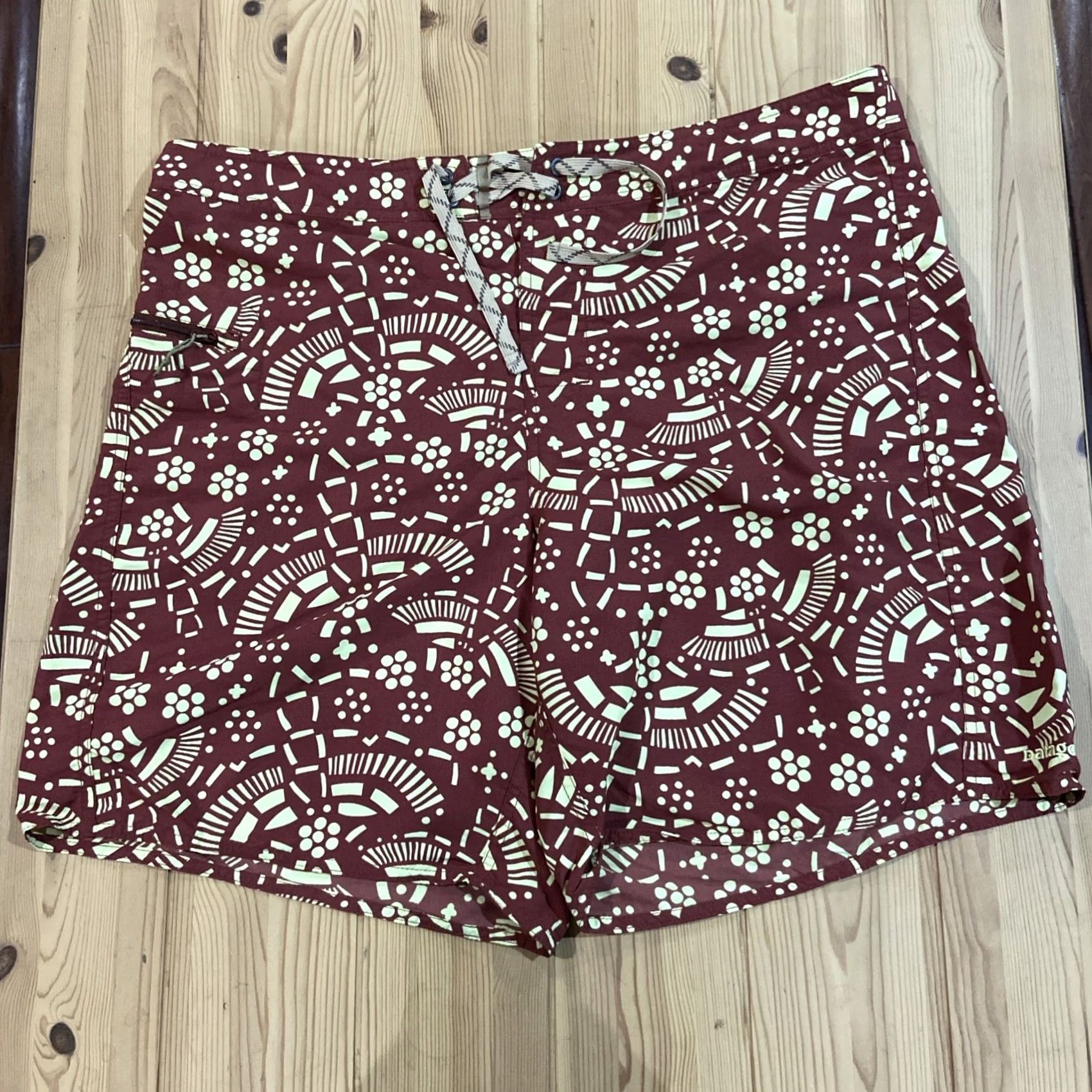 Patagonia Patagonia Board Shorts Mens 38 Red Abstract Nylon Swim Trunks Surf Beach Quick Dry Pockets Drawstring Lightweight Size US 38 / EU 54 - 2 Thumbnail