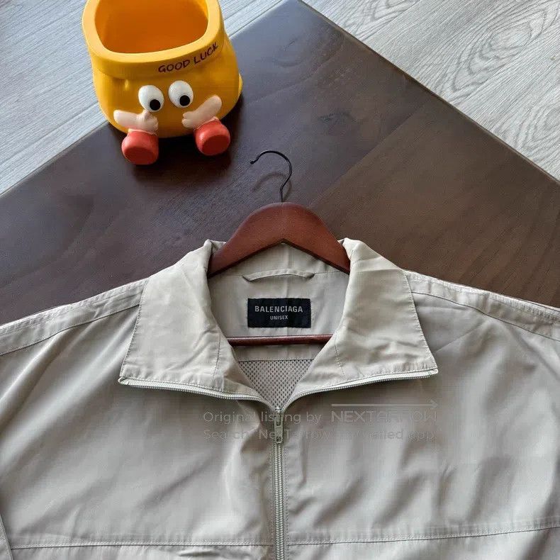 Balenciaga Balenciaga Beige Windbreaker Jacket Size US XS / EU 42 / 0 - 4 Thumbnail