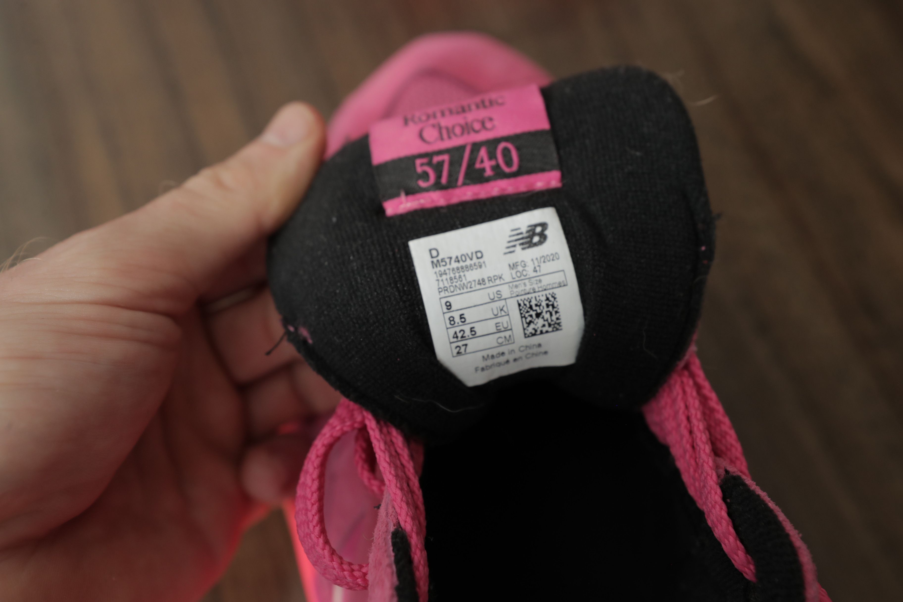 New Balance New Balance 57/40 Valentine's Day (2021) (9.5) Size US 9.5 / EU 42-43 - 11 Thumbnail