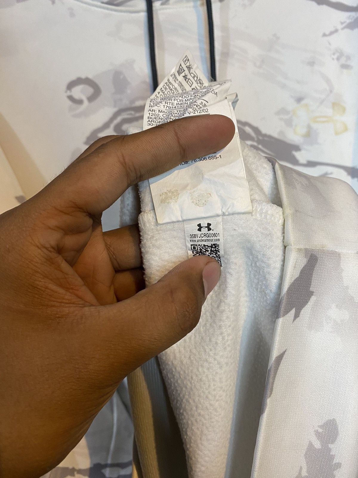 Under Armour × Vintage UNDER ARMOUR Cold Gear White & Gray Loose Camo StormX1 Size US XL / EU 56 / 4 - 6 Thumbnail